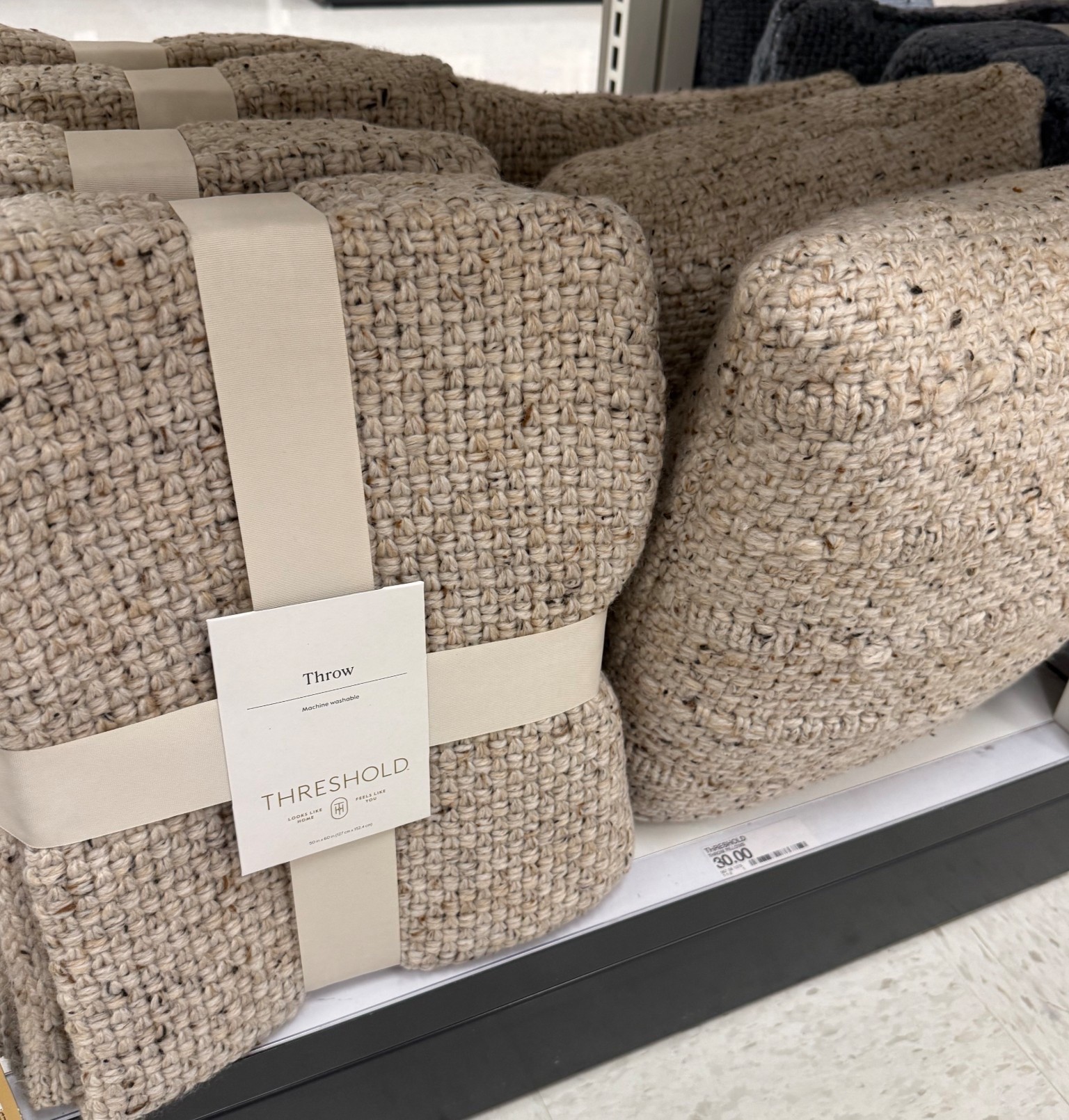 Knit throw blanket, knit throw pillow, fall pillow, fall decor, home decor, living room decor, neutral home decor 


#target #targethomefinds 

#LTKSeasonal #LTKHome