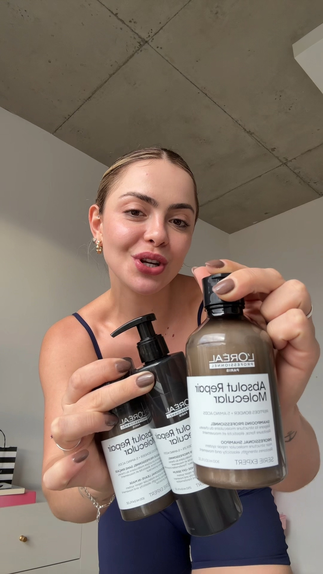 Dia de reconstrução, já testaram absolut repair molecular? 

Ela é uma reconstrução incrível e que deixa o cabelo SUPER soltinho 😍✨


#LTKbeleza