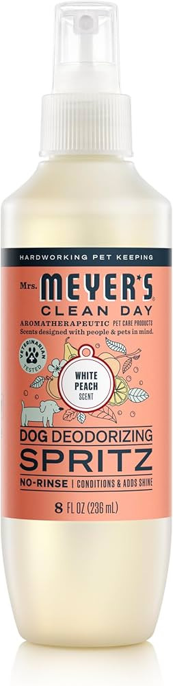 MRS. MEYER'S Clean Day Dog Deodorizing Spray, White Peach Scent, 8oz | Amazon (US)