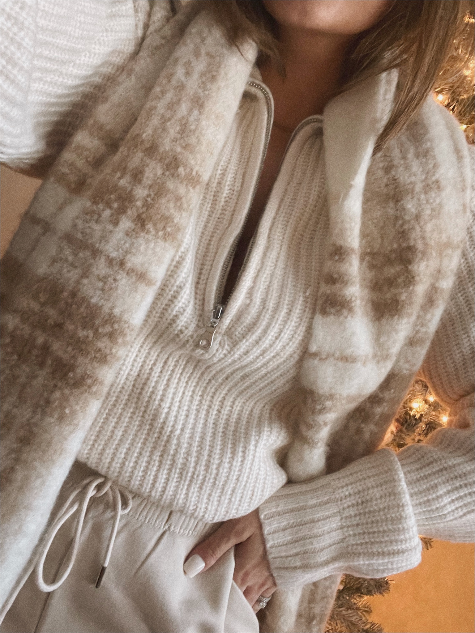 Cozy monochromatic outfit

#LTKfit #LTKSeasonal #LTKGiftGuide