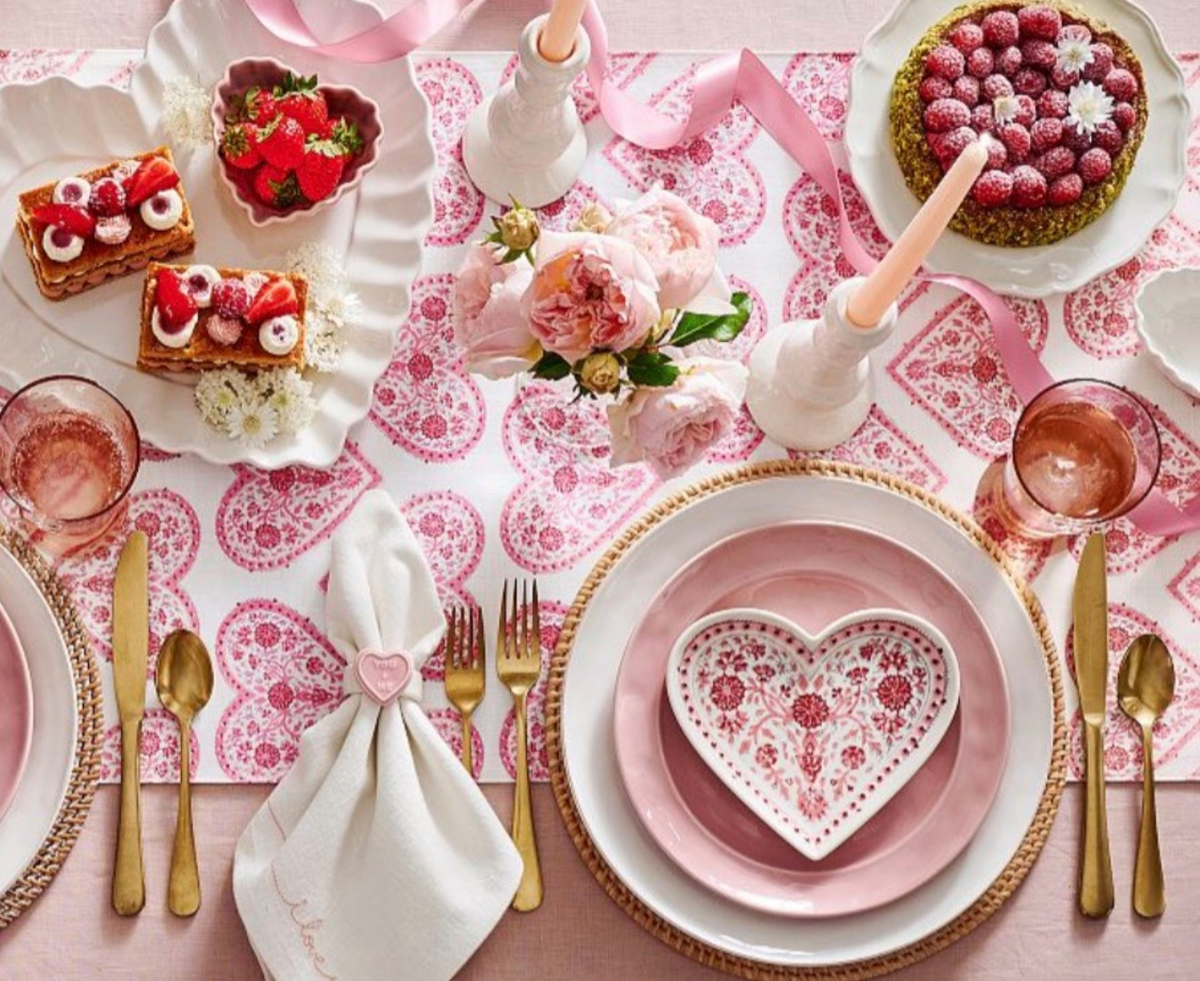 Heart Block Print Stoneware Appetizer Plates - Set Of 4


#LTKSeasonal #LTKWedding #LTKHome