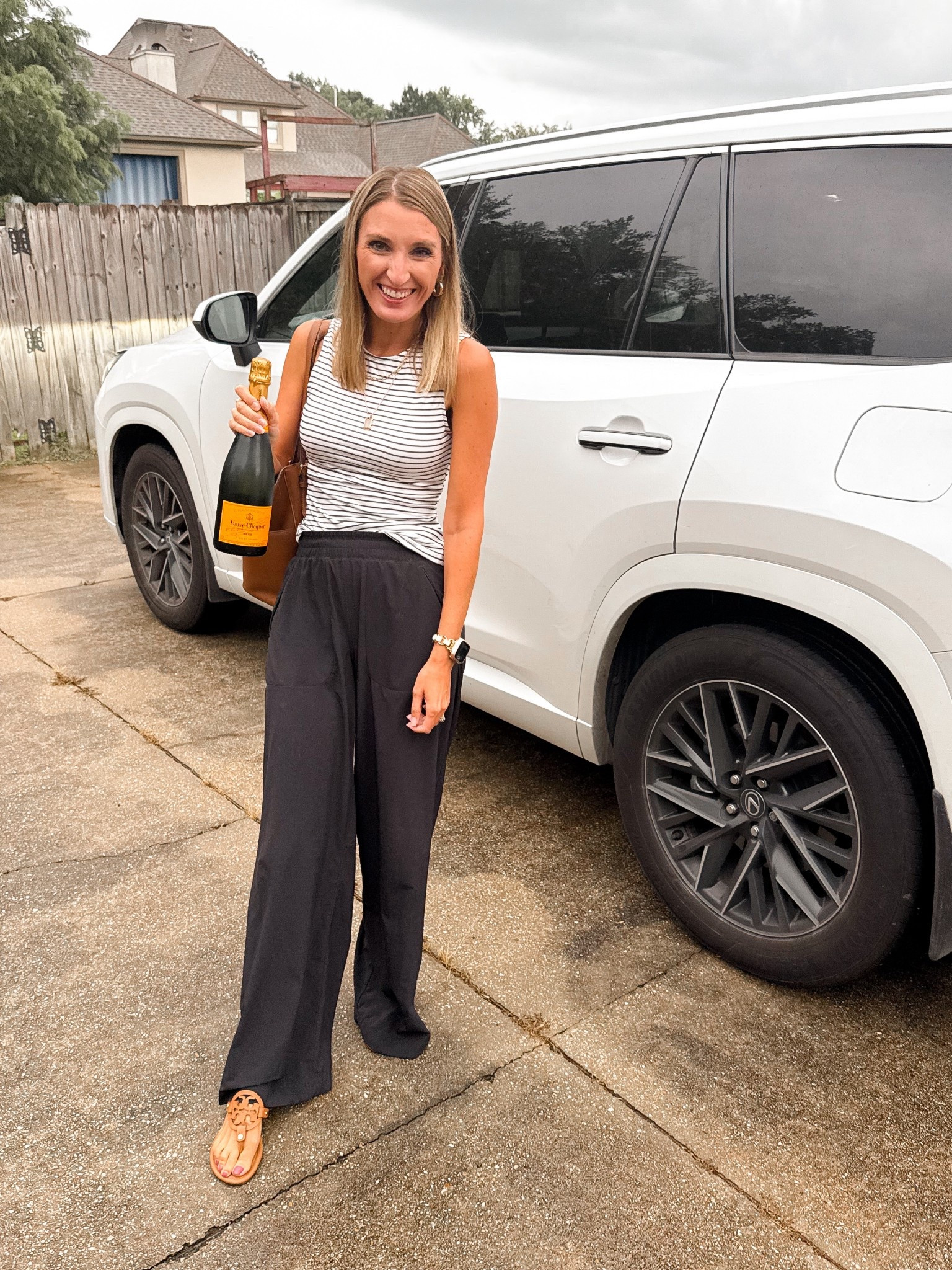 Coming in hot with the goods! Most comfy pants, cute striped top, ready for anything! 

#LTKFindsUnder100 #LTKStyleTip