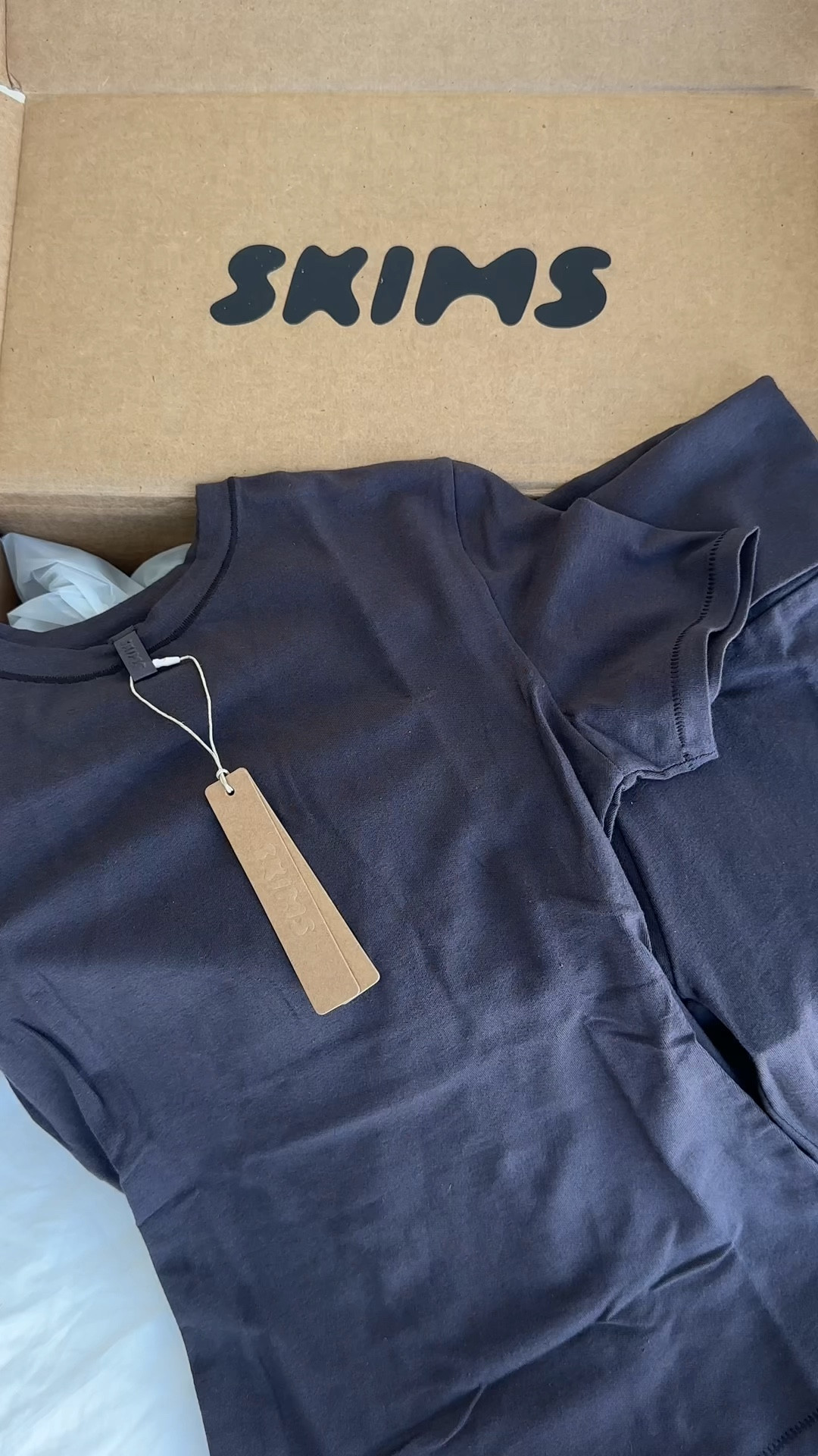 softest, stretchy loungewear set from Skims 

#LTKVideo #LTKFindsUnder100 #LTKActive