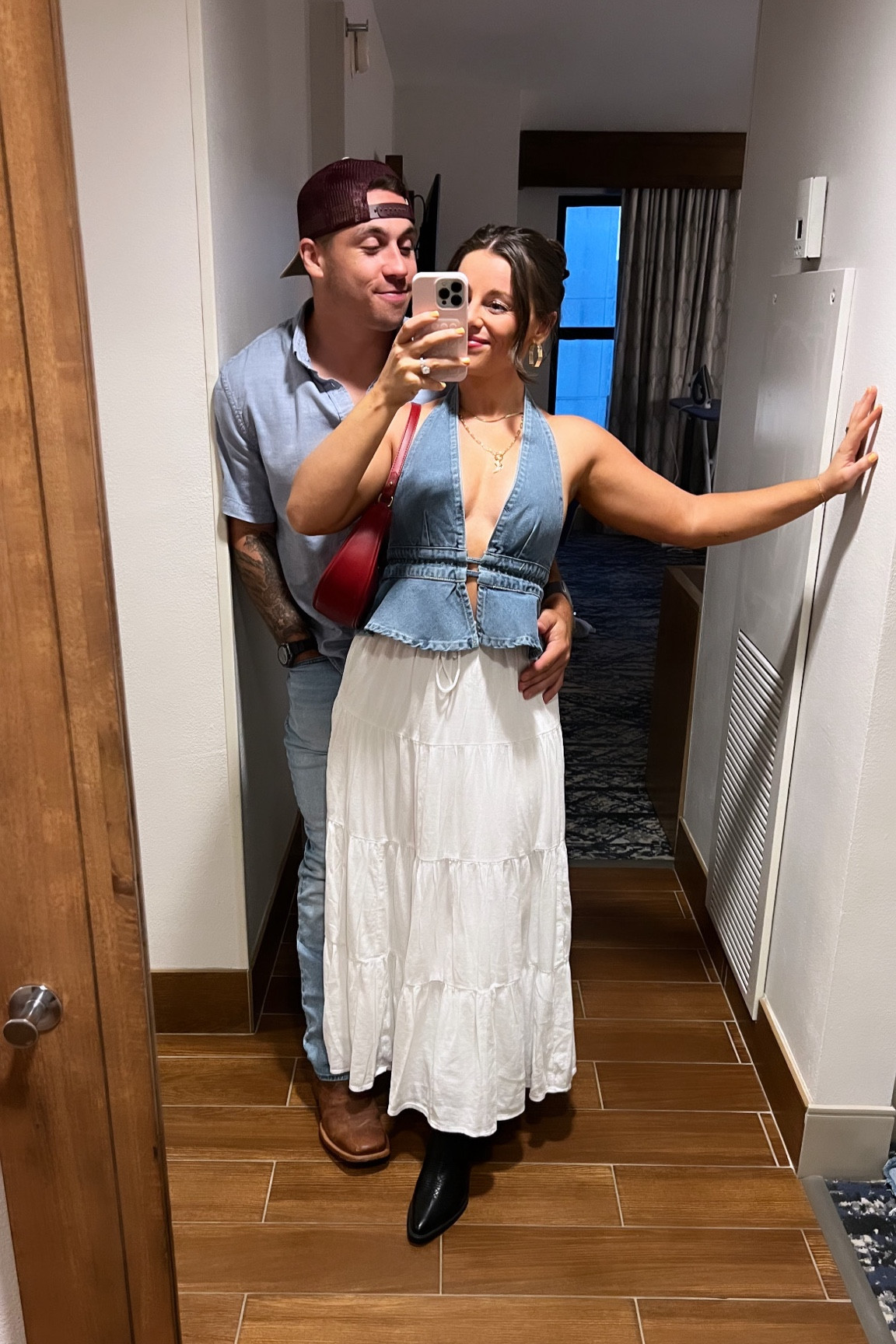 Texas Outfit Night 1 🖤

Amazon Denim Halter Top (size small)  & Aerie Maxi Skirt w/ Amazon accessories 

#amazon #denimtop #western #southern #cowgirlboots #cowboy #redpurse 

#LTKTravel #LTKStyleTip #LTKSeasonal