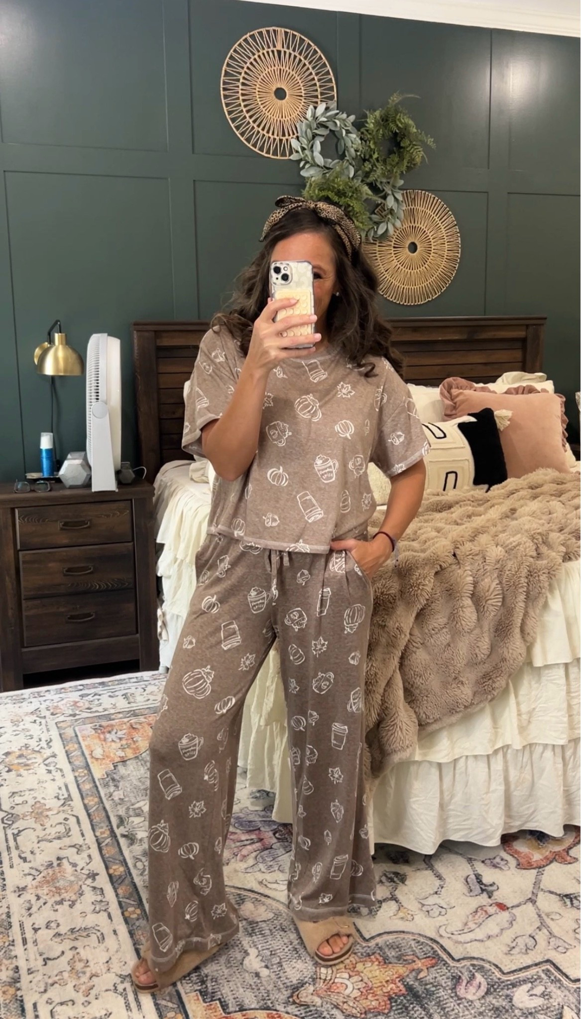 Fall pjs 😍

#LTKSeasonal #LTKmomlife