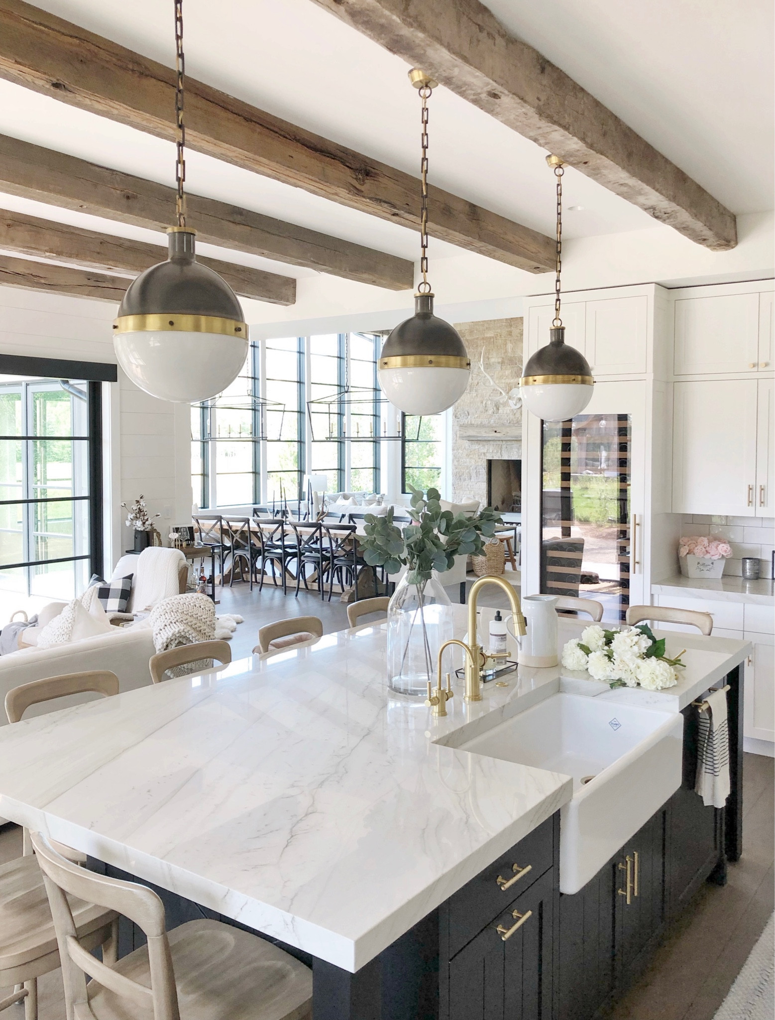 H O M E \ spruce up your home for spring with faux flowers! Love these hydrangeas from Amazon!!

Decor
Kitchen 
Light fixtures 

#LTKSeasonal #LTKhome