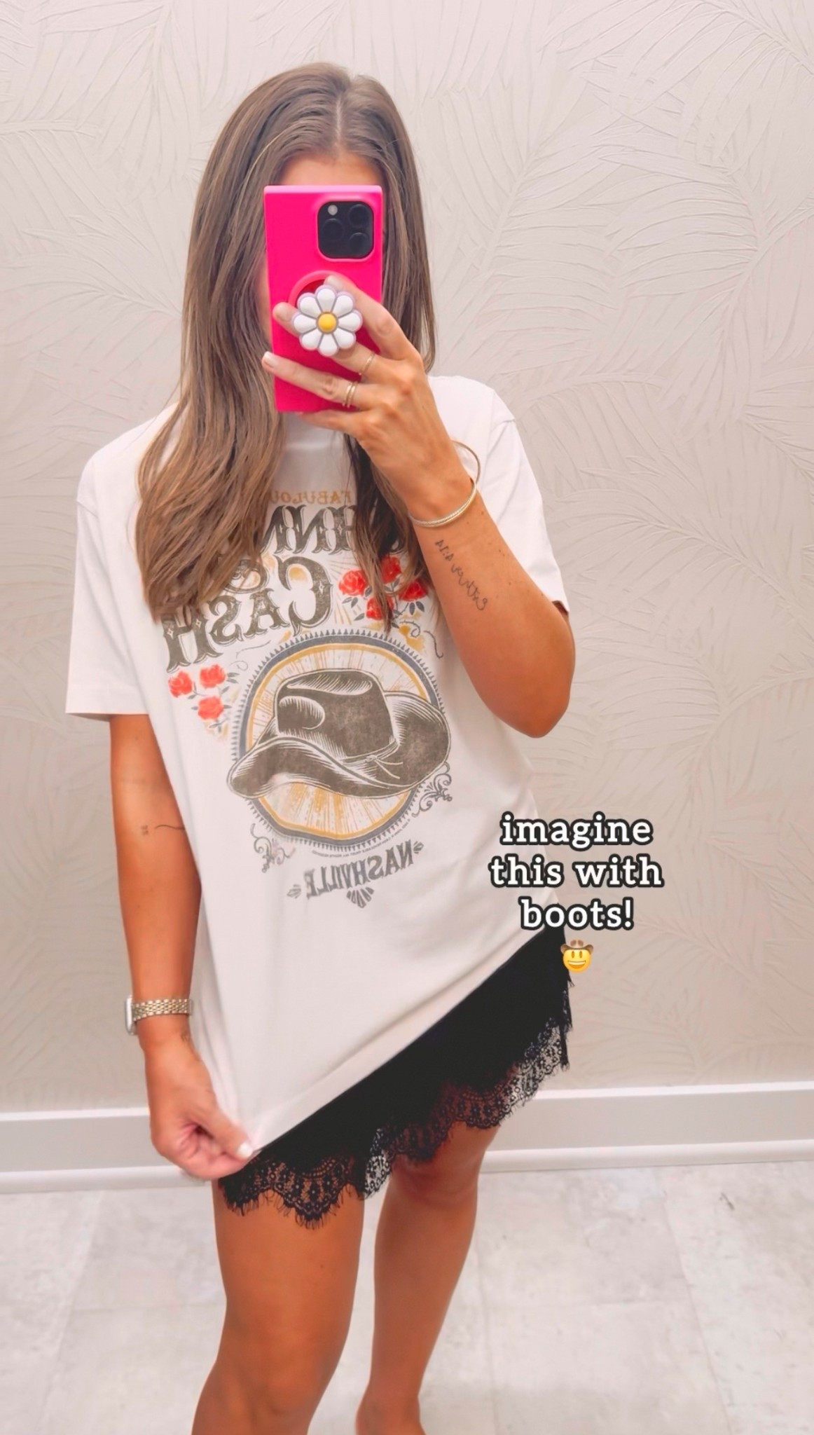 Cutest Abercrombie looks!!! XS in both
Country concert
Girls trip
Nashville trip 