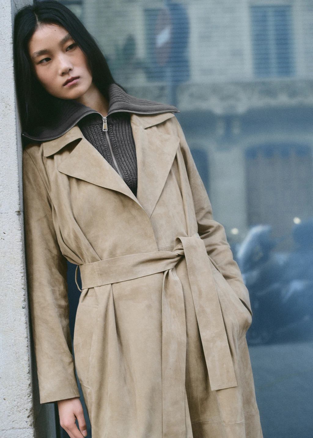 Trenchcoat aus 100 % Wildleder mit Gürtel | Mango EU