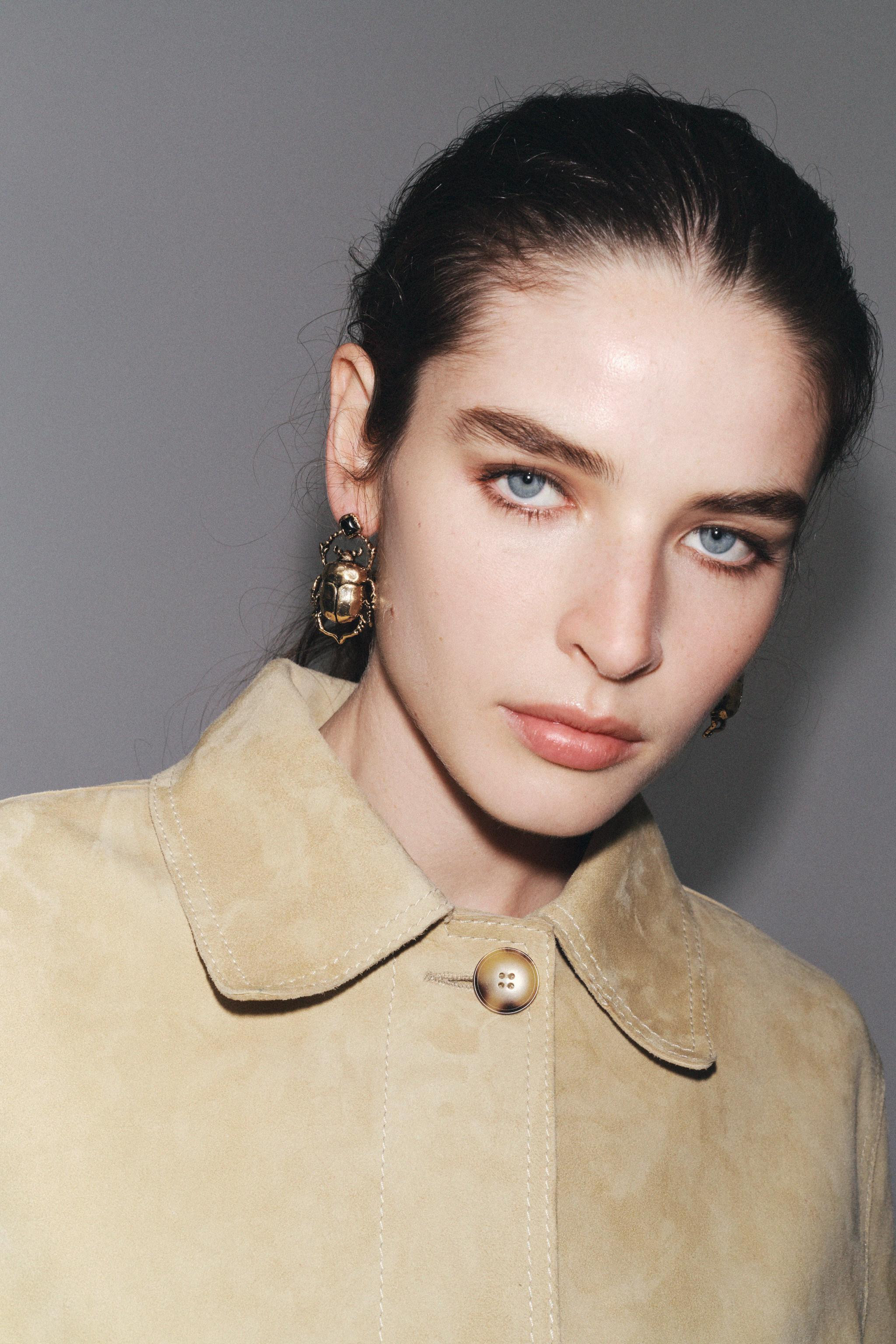 MAXI BEETLE EARRINGS | Zara US