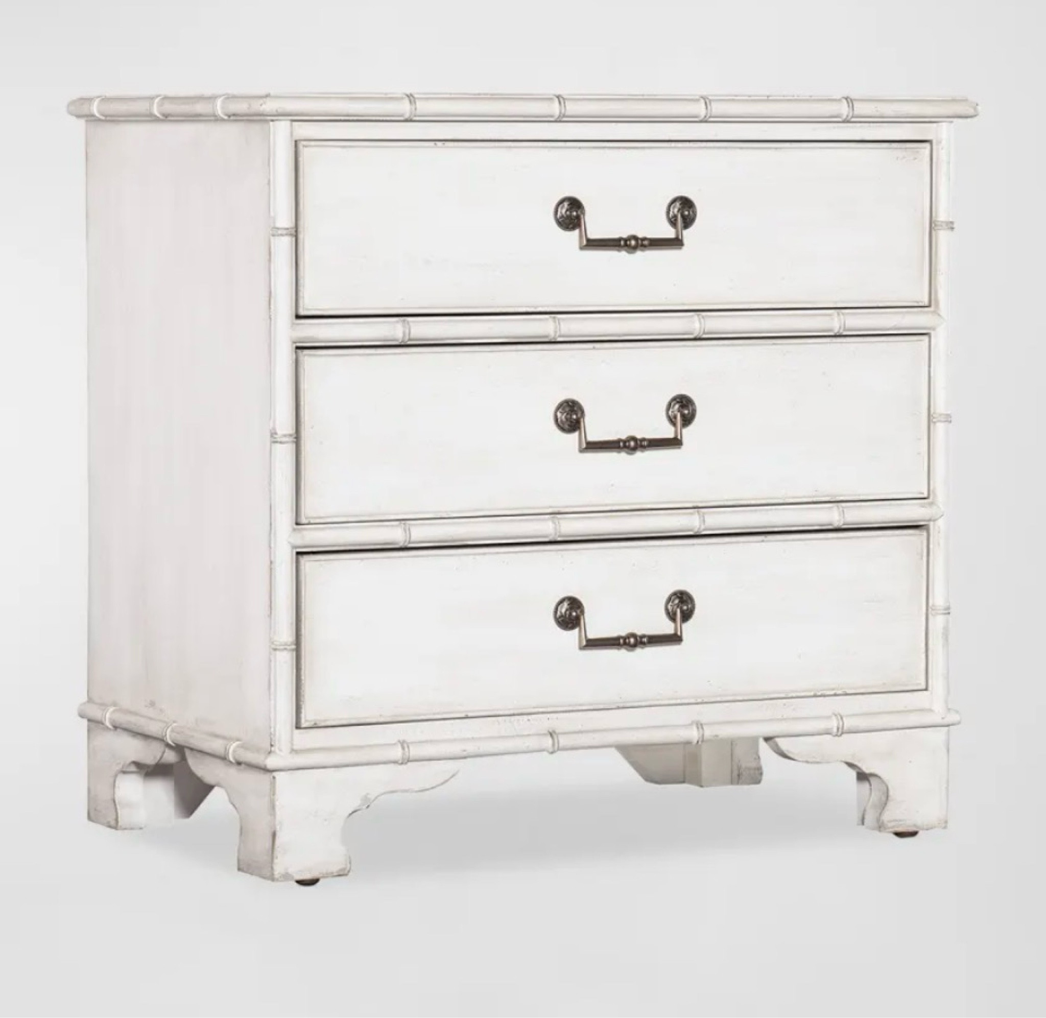 White dresser 
#dresser