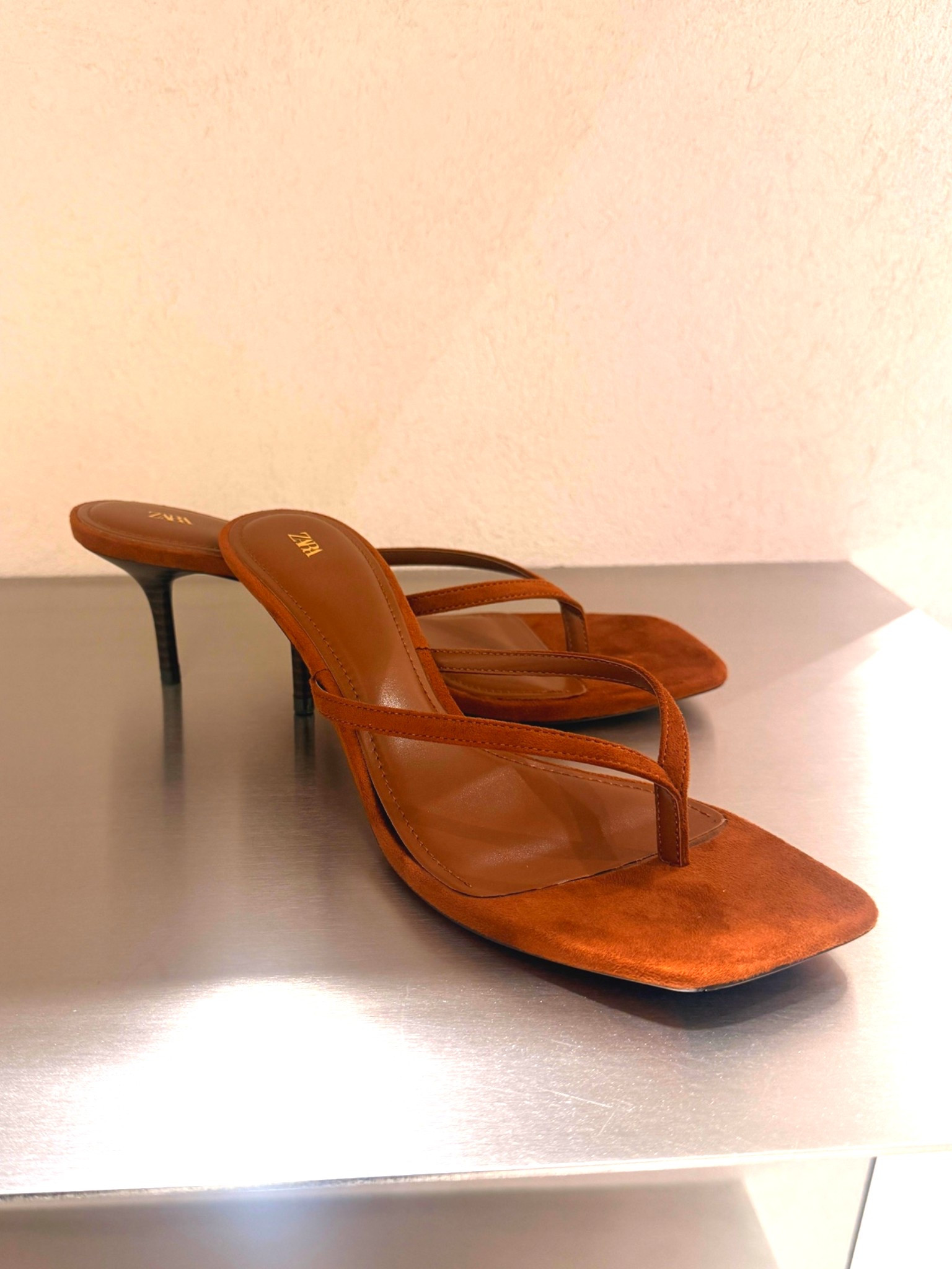 Flip flop kitten heel find! Summer shoe trend!

#LTKootd