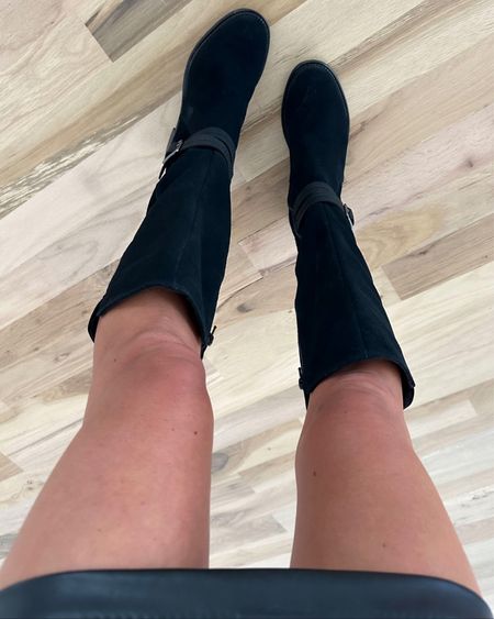 Knee boots suede super comfy faux leather skirt 

#LTKfindsunder50 #LTKsalealert #LTKfindsunder100