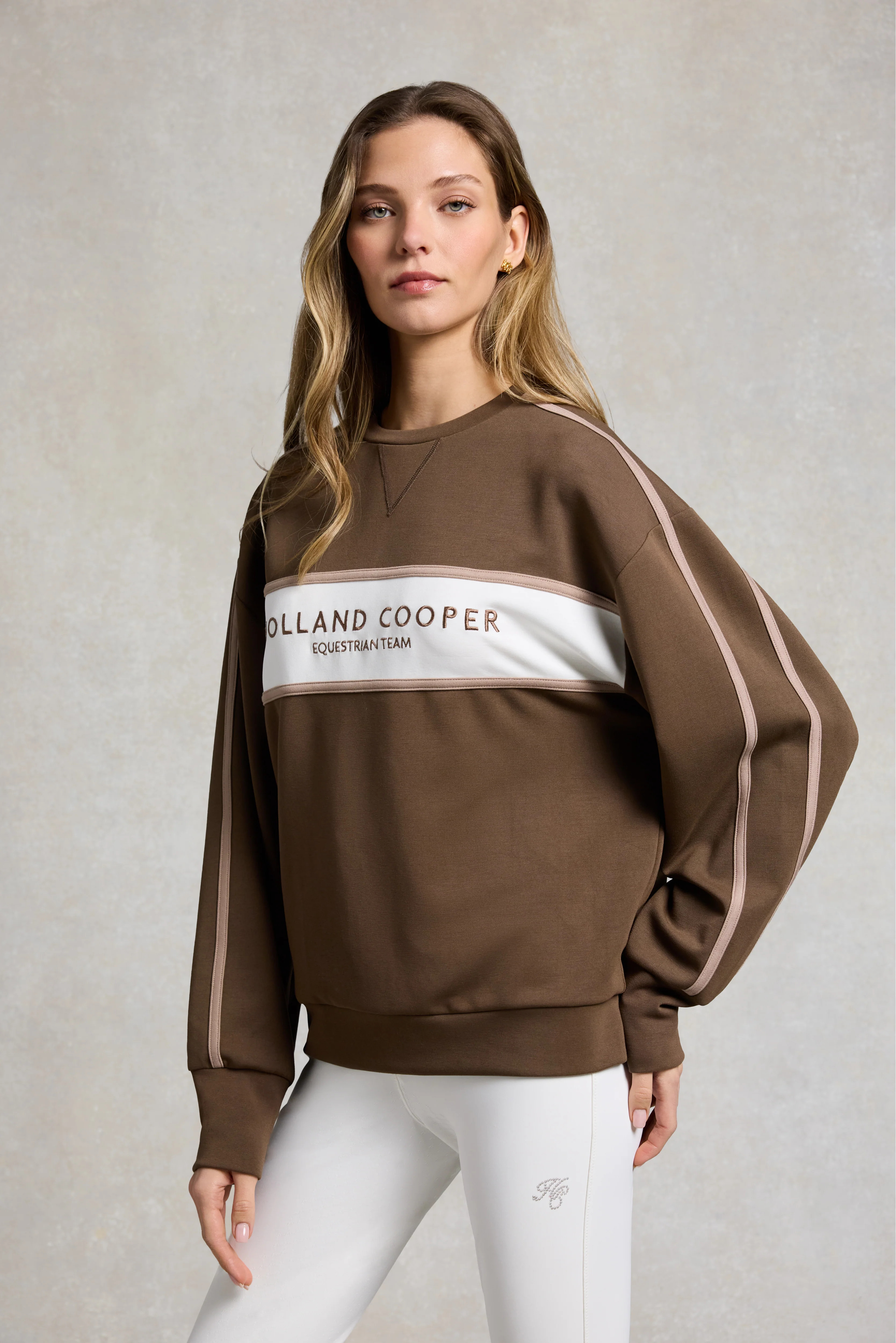 Equestrian Crew Neck Sweat (Chestnut) | Holland Cooper