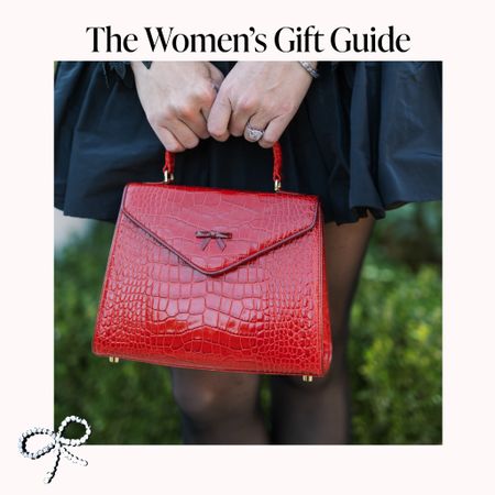 The Women’s Holiday Gift Guide is live!

#LTKHoliday #LTKGiftGuide #LTKstyletip