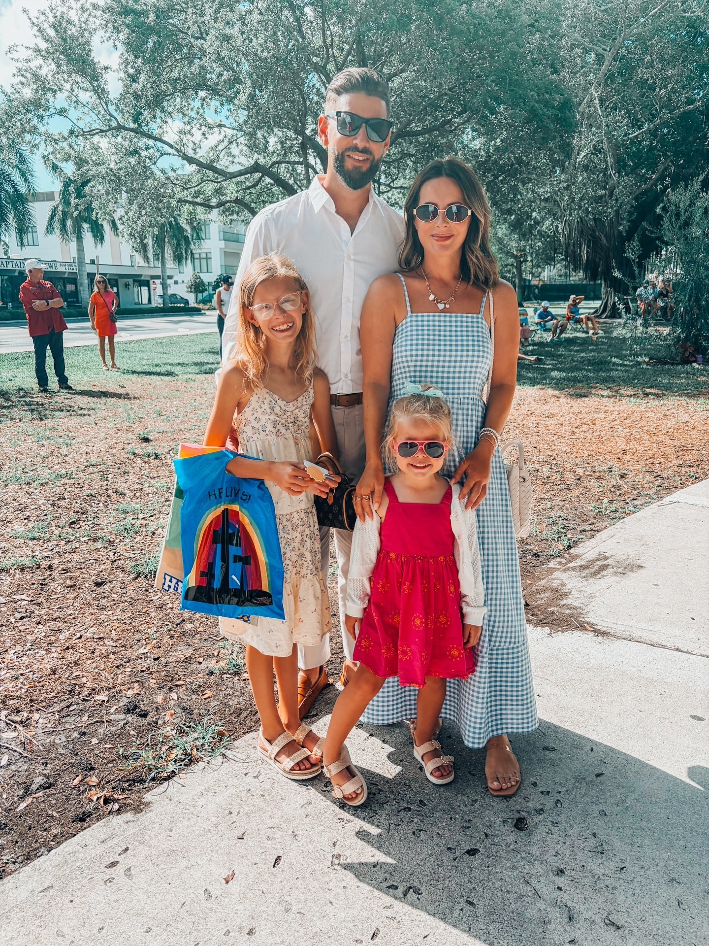 Egg hunts, sunshine, church outside, and brunch with the people I love most 🤍🐣

The kind of Easter that fills your heart completely ✨
He is risen 🙏🏼

Happy Easter everyone!! 🫶🏻

#easterweekend #jesuslovesyou #familylook