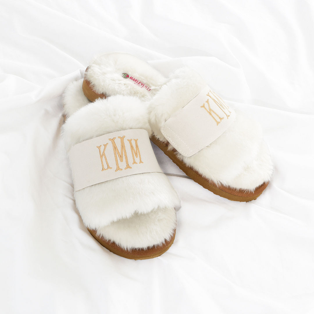 Monogrammed Fuzzy Slippers | Marleylilly