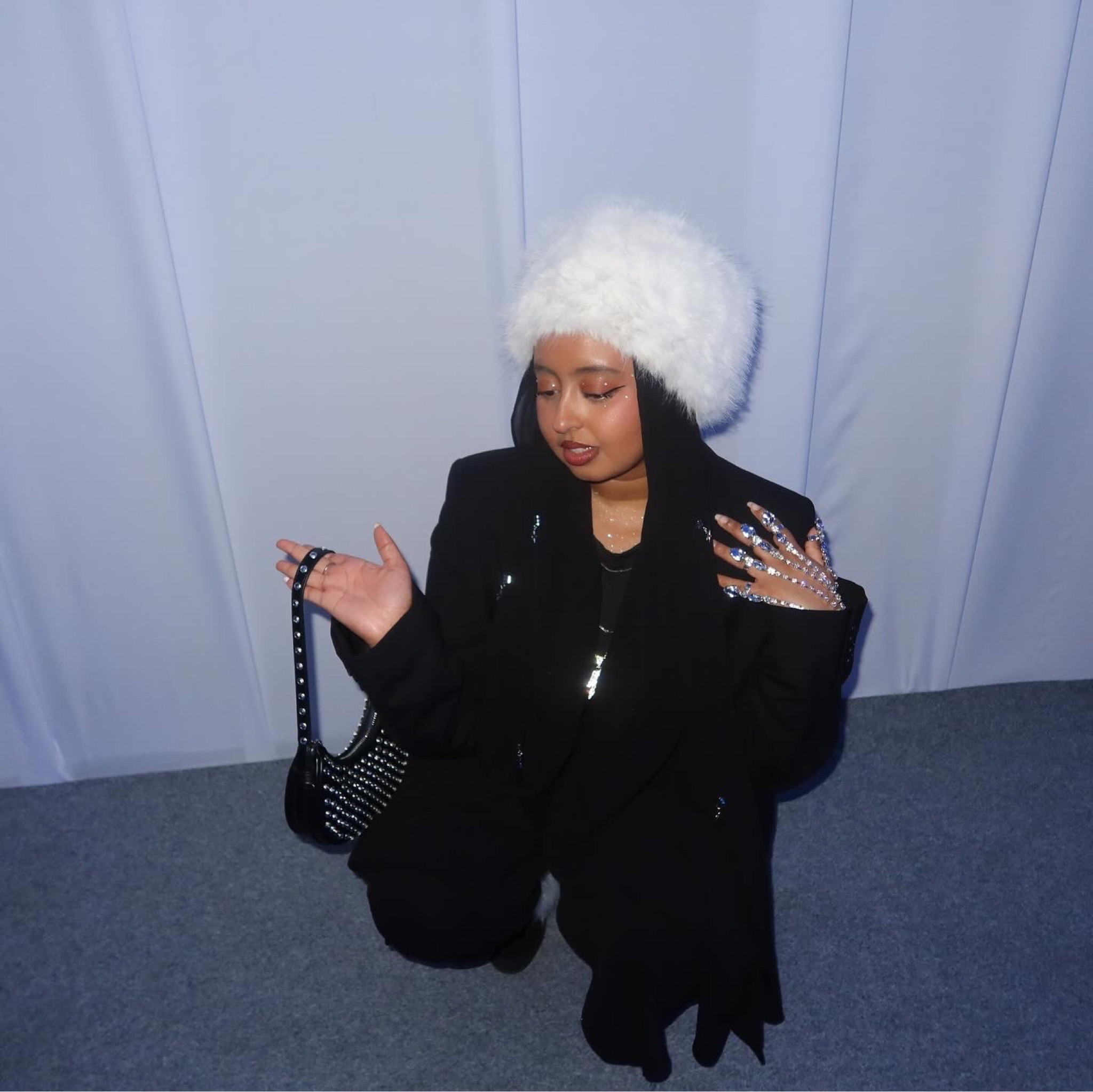 modest fashion, modest streetwear, hijabi streetwear, modest elegant outfit, fashion week inspo, aesthetic hijabi outfit 

#LTKstyletip #LTKGiftGuide #LTKSeasonal