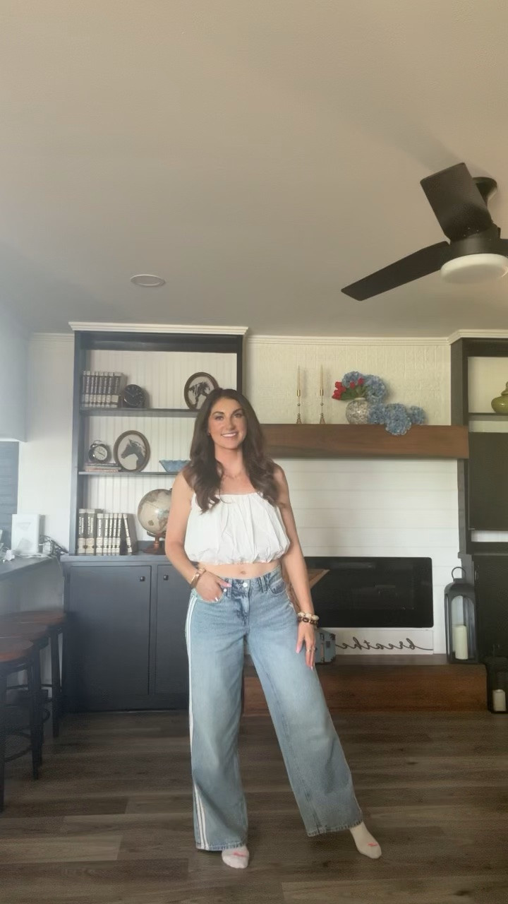 AF who?! These jeans are perfect, and they are also giving limited too vibes✌🏼 so many other colors in them also.