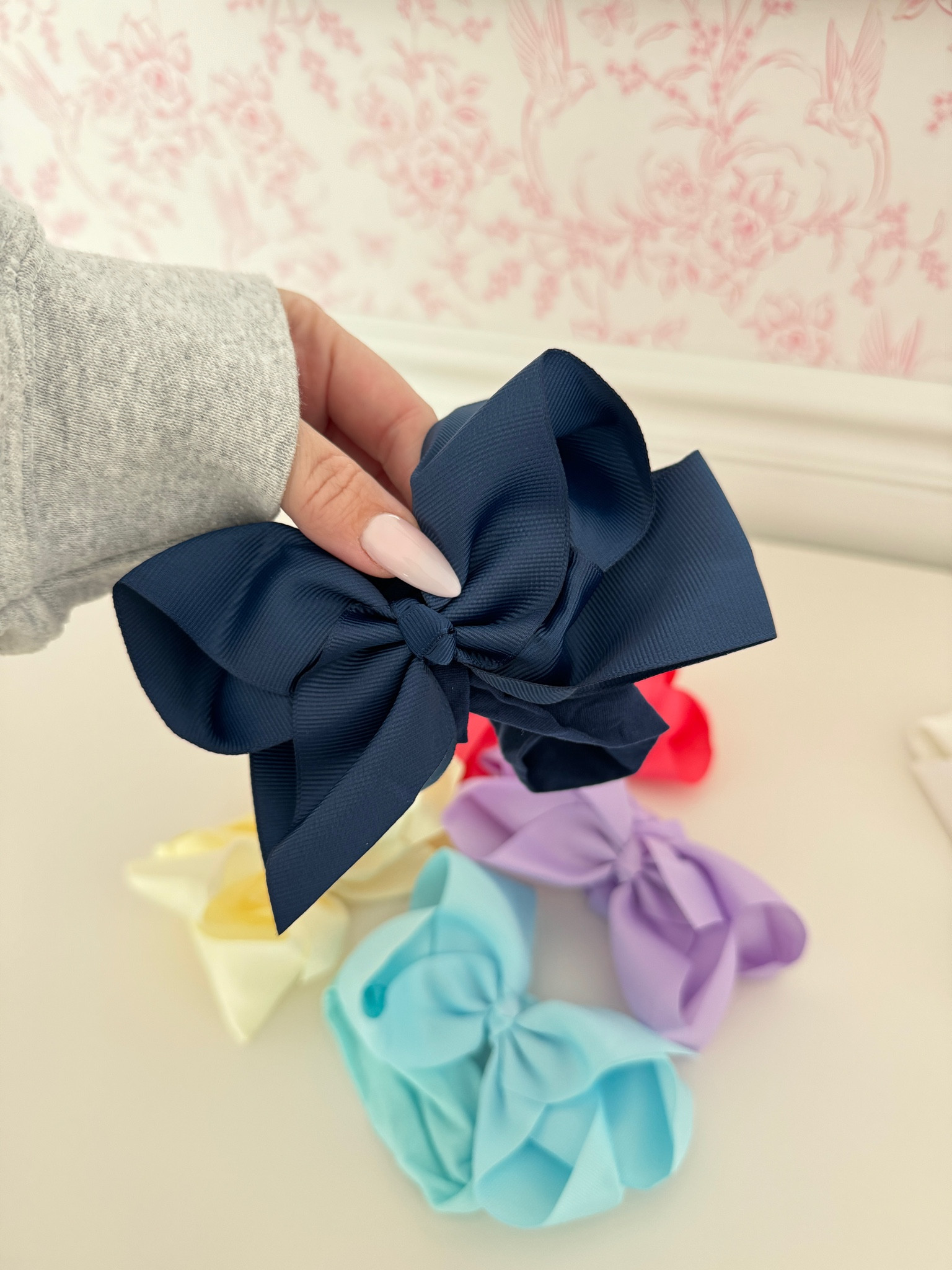 Baby girl bows - 20 for under $20

These are an absolute steal and such good quality! You can’t beat under $1 for each bow and they come in a ton of colors 

Baby girl bows, bows for girls, Amazon bows, newborn must haves

#LTKKids #LTKBump #LTKBaby