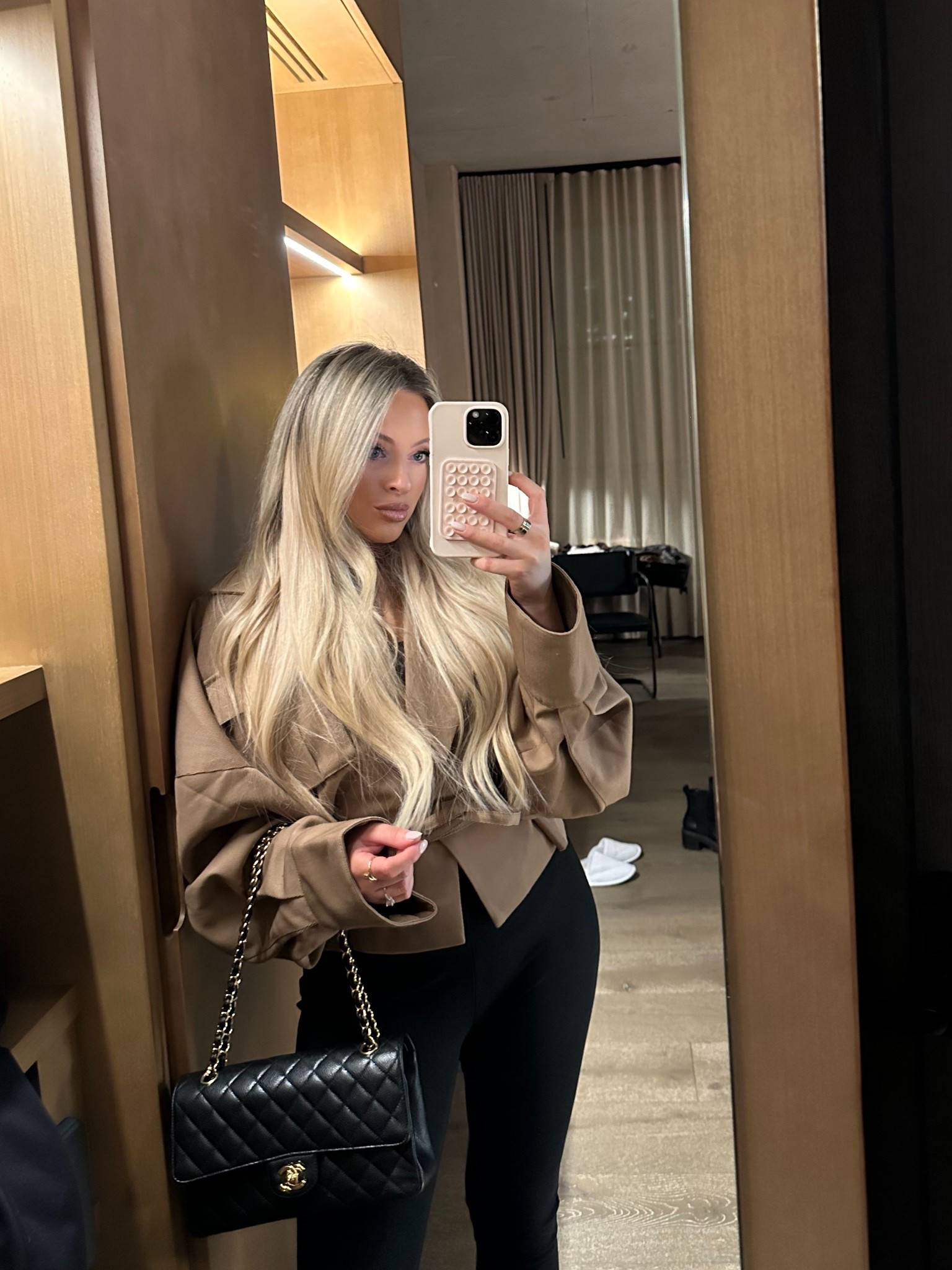 Size small in jacket 
Door forever 2.5
Dolce glow contour stick mediumm

#LTKSeasonal #LTKBeauty #LTKTravel