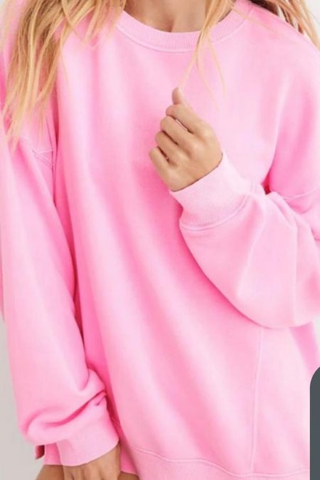Pink oversized sweater 


#LTKSeasonal #LTKfindsunder50 #LTKstyletip