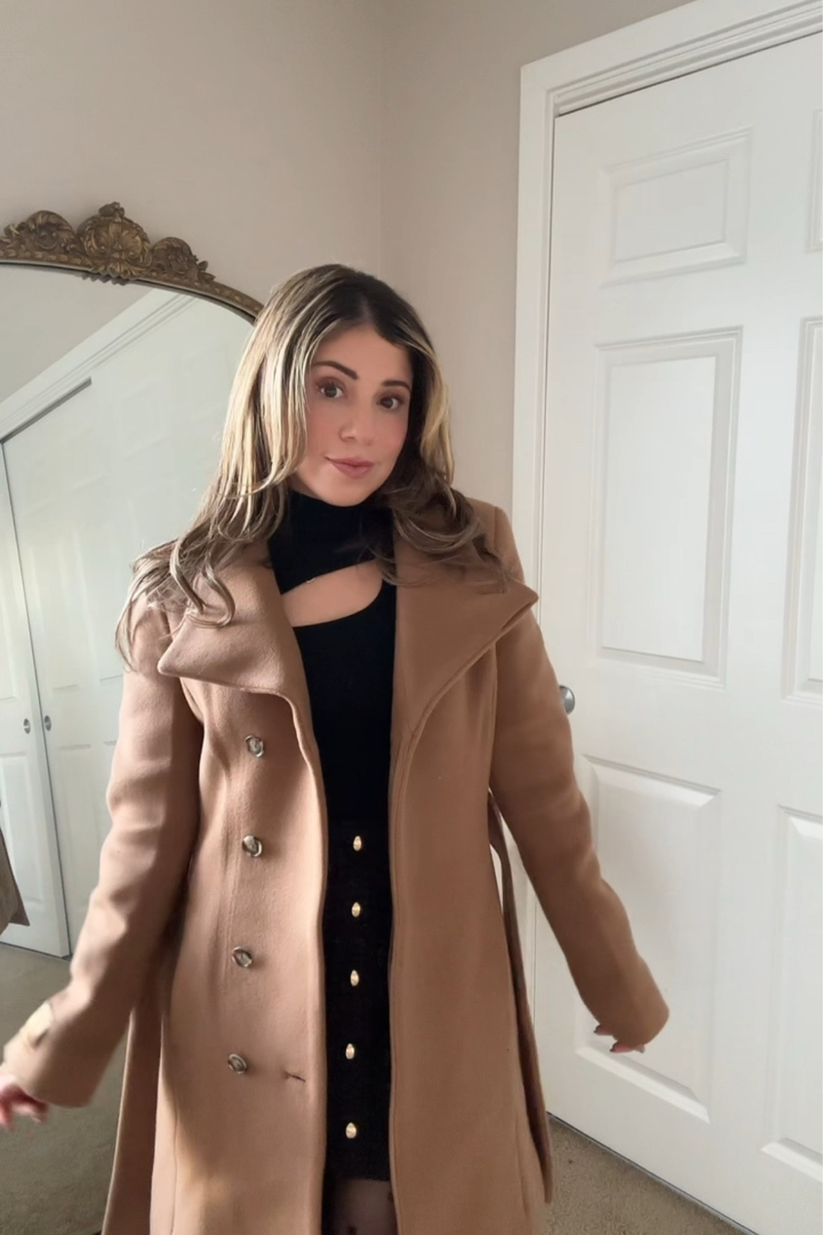 Gossip girl // upper east side coat 🧥  

#LTKSeasonal #LTKSaleAlert #LTKStyleTip