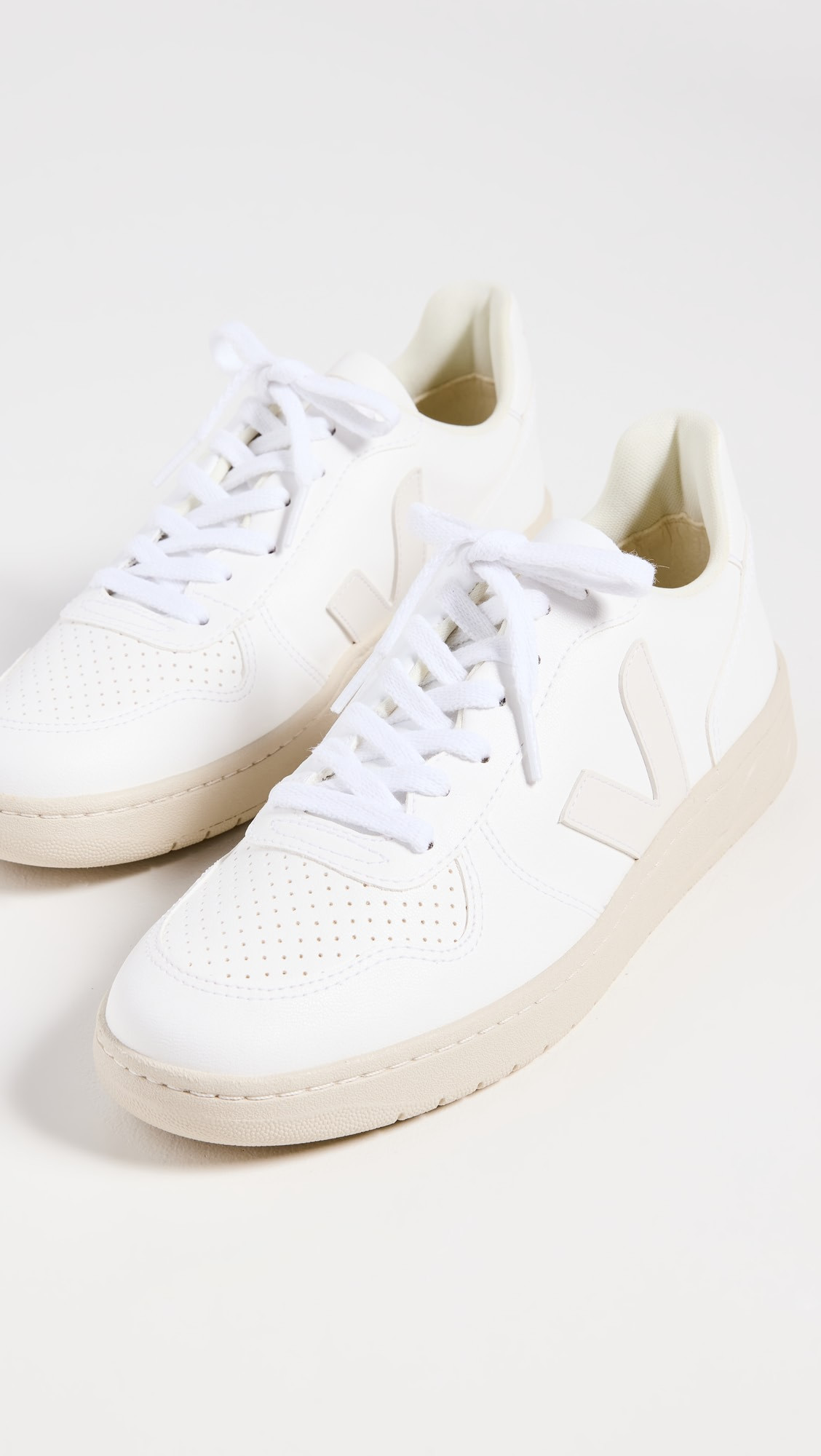 Veja | Shopbop