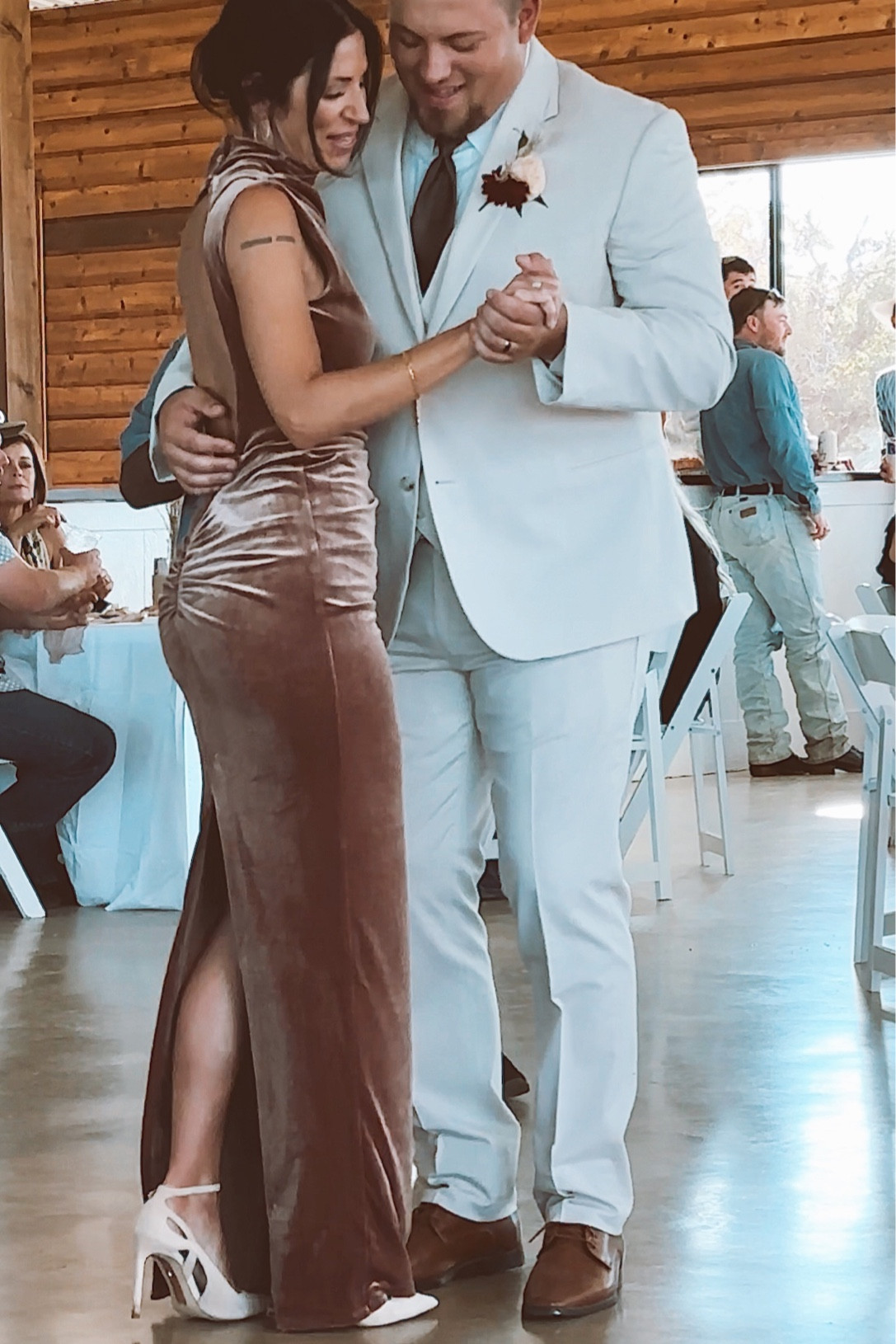 Mother of the groom 