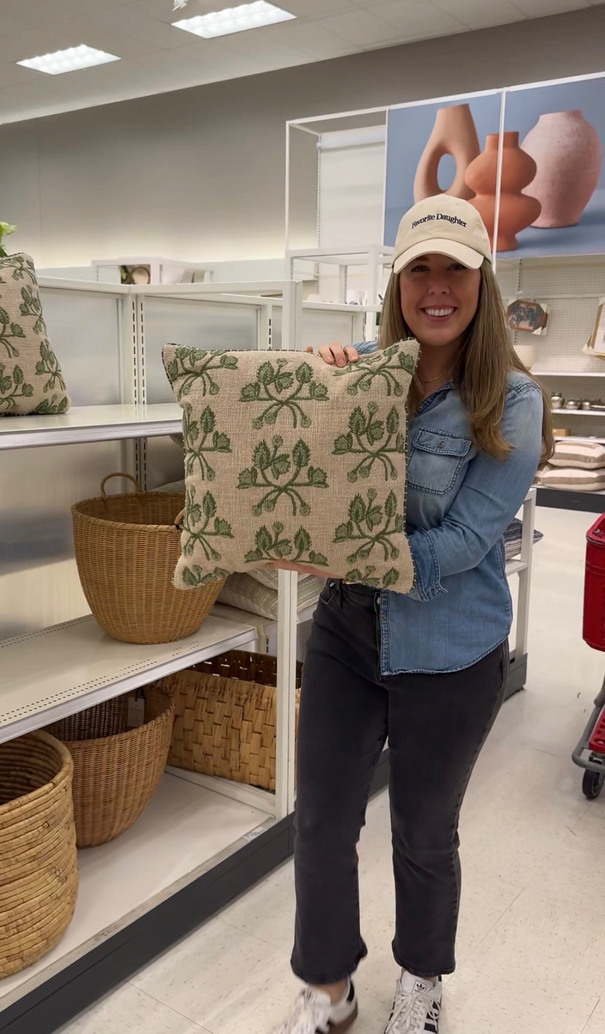 Love the pattern on this pillow, the colors are so good!

#LTKHome #LTKSeasonal