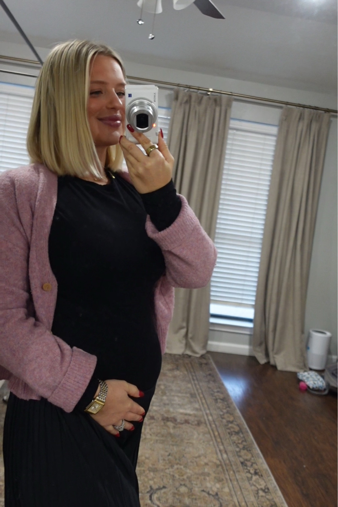 Bump approved outfit for casual work environment! 