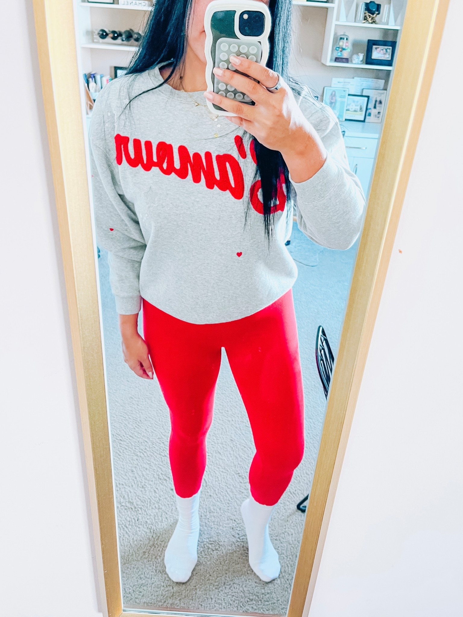 L’amour sweatshirt
Red leggings
Ruffle socks
Valentine’s Day casual outfit 


#LTKdayinmylife #LTKValentine #LTKootd