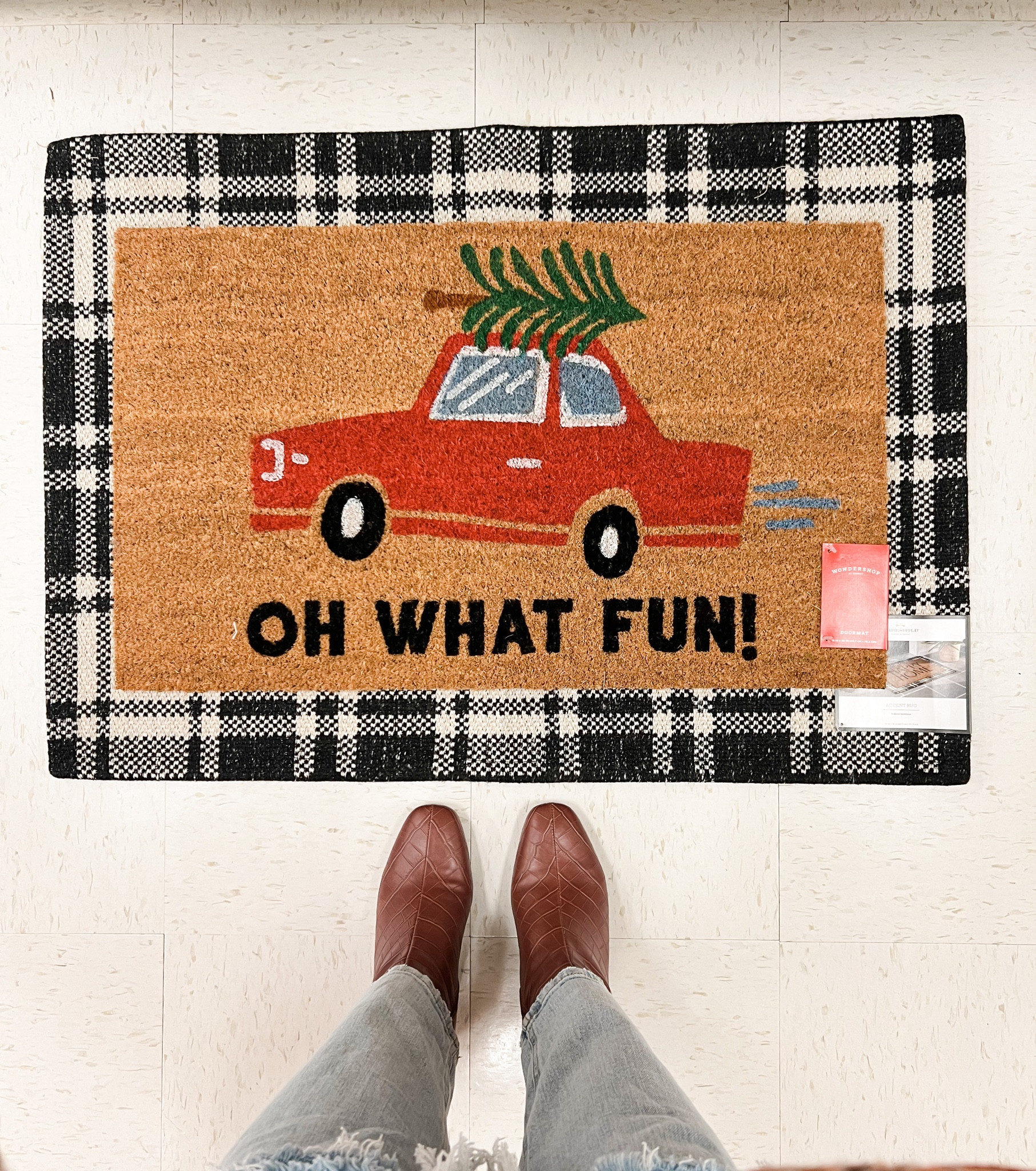 Christmas entryway, Christmas doormat, Christmas decor, target Christmas

#LTKunder50 #LTKunder100

#LTKSeasonal #LTKHoliday #LTKhome