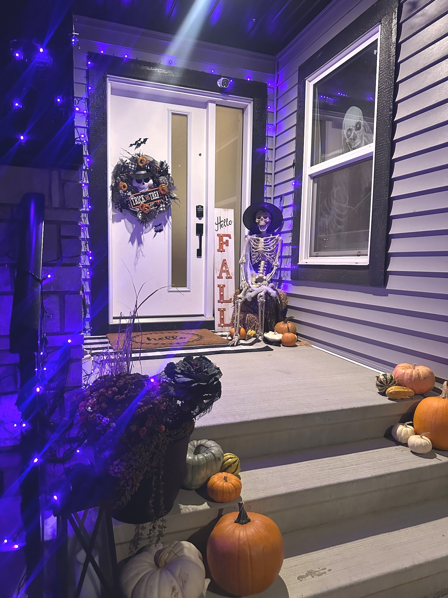 Halloween decor 🎃 


#LTKcanada #LTKstyletip #LTKfall