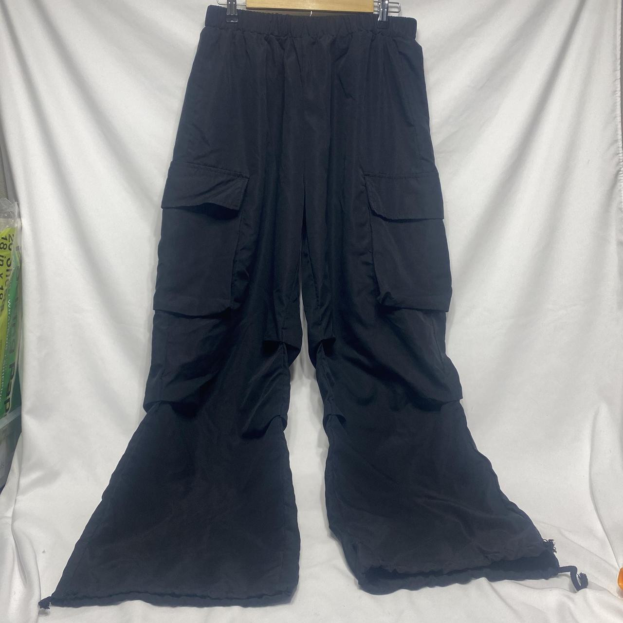 Shein Curve + Plus Women's Cargo Pants - Black - XL | Depop US