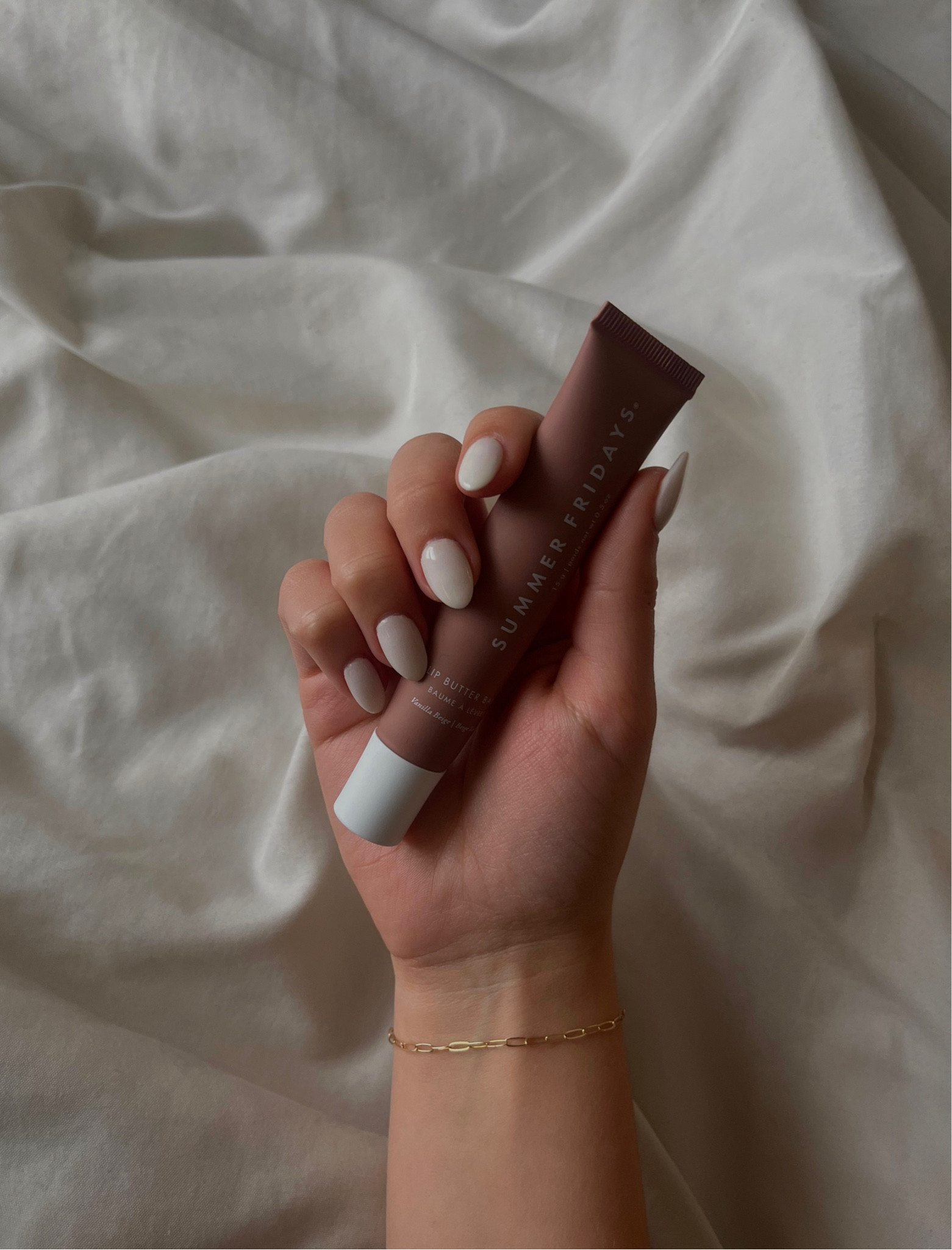 my go to lip product 🤍

summer fridays vanilla beige lip balm

#makeup #lipgloss #lips #lipcare #lipbalm #neutrallip #lipcolor #makeupbag #summerfridays #vanilla #trendingmakeup #trendymakeup #beautycare #beauty #makeuproutine #neutralmakeup #neutralaesthetic #neutral #neutralstyle 

#LTKbeauty #LTKitbag #LTKfindsunder50