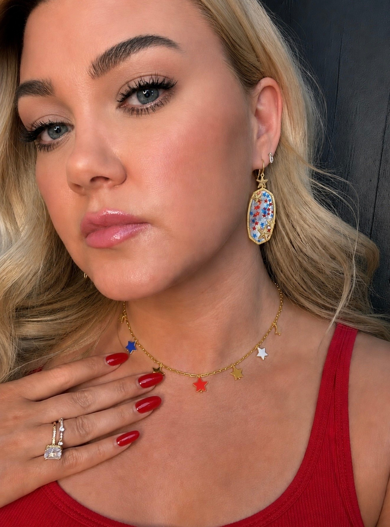 4th of July jewelry inspo 🇺🇸✨ The prettiest necklace and matching set to complete your holiday outfit. Perfect for backyard BBQs, fireworks, and summer celebrations. ❤️🤍💙 Kendra Scott ✨