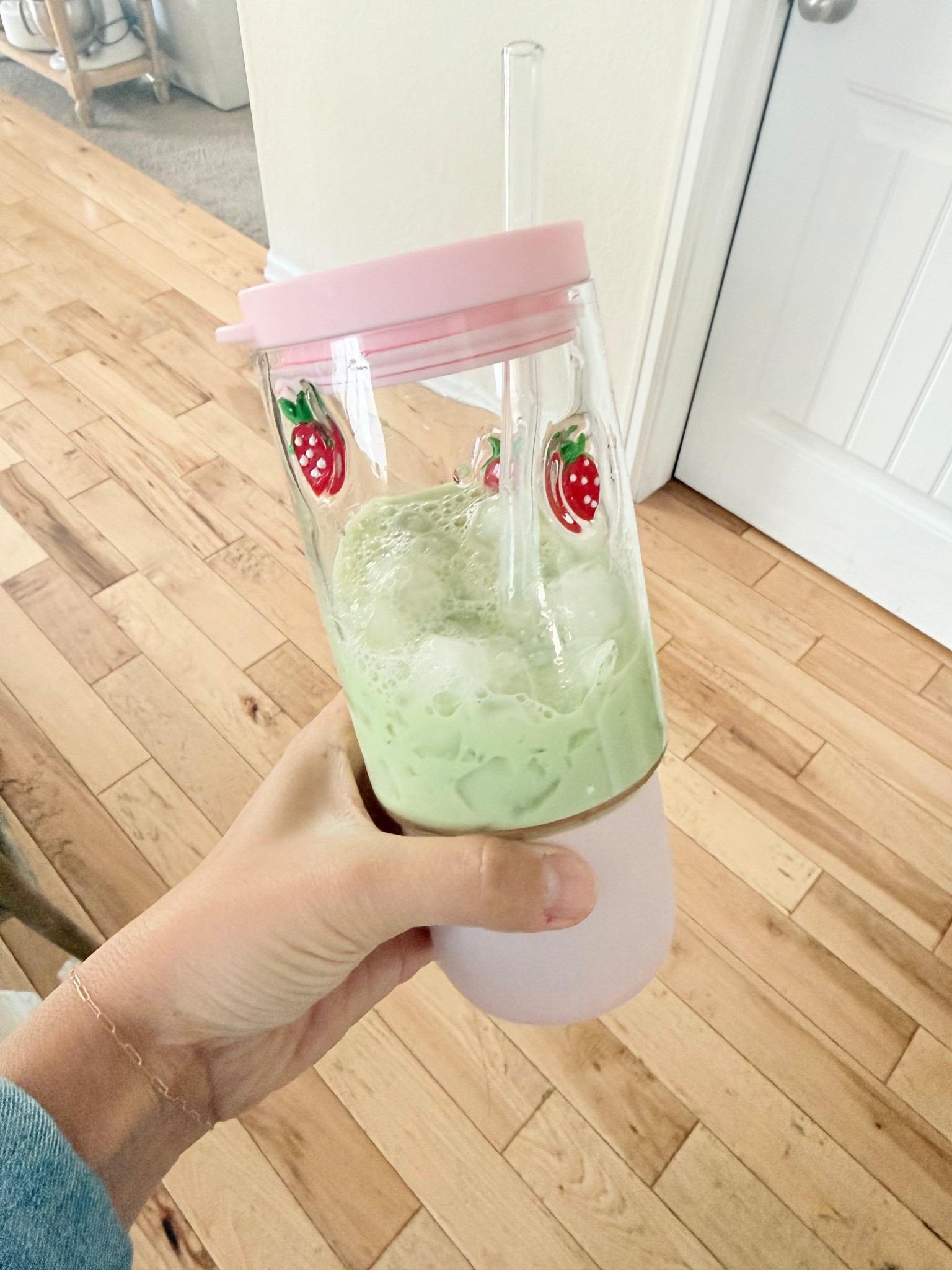 Guaranteed to be the next viral cup and it’s under $20 and all glass plus a glass straw! ￼