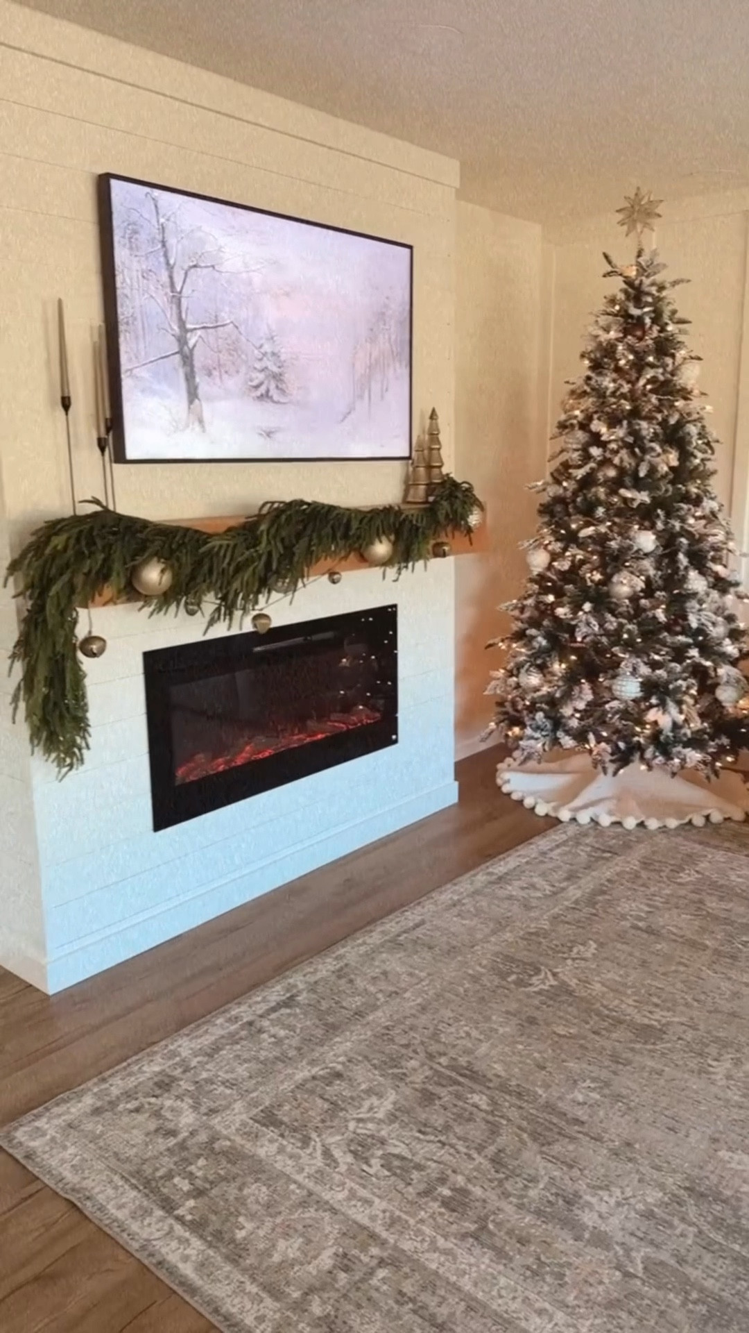 Christmas decor

Christmas. Christmas living room. 
Christmas tree. Walmart Christmas. Target Christmas. Amazon Christmas 

#LTKHoliday #LTKSeasonal