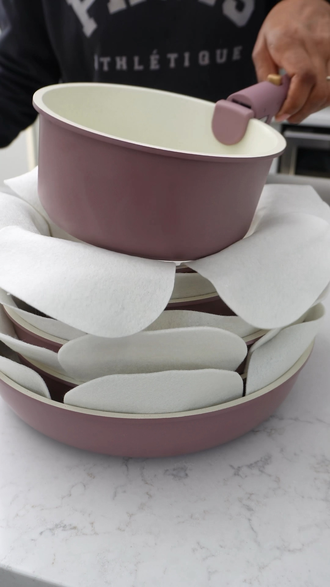 Now on sale with next-day Prime shipping! CAROTE Nonstick Pots and Pans Set with a detachable handle. Clip captured using the Sony ZV-E10. 

I absolutely love this set! The stackable design keeps everything neat and easy to store. It includes inserts to prevent damage, and the unique handles make them easy to use. #potset #pots #kitchenfinds #pans #cooking 

#LTKMostLoved 

#LTKHome #LTKFindsUnder100