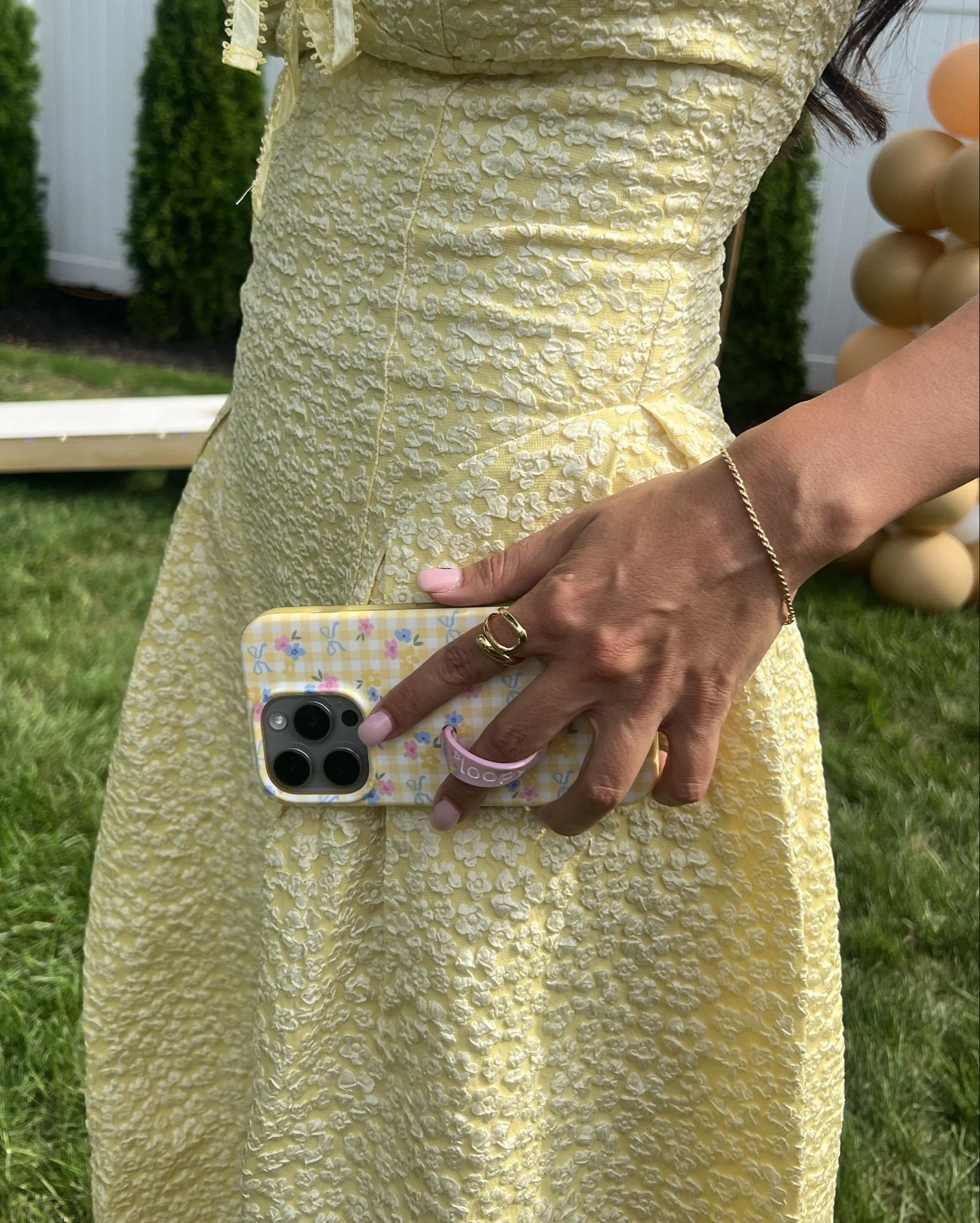 the summer of all things yellow 💛💐

#LTKSeasonal #LTKFindsUnder100 #LTKStyleTip
