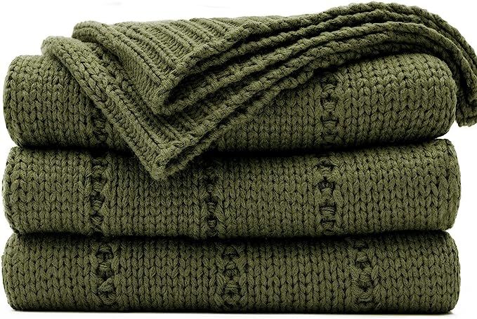 Amazon.com: RECYCO Cable Knit Moss Green Throw Blanket for Couch, Super Soft Warm Cozy Decorative... | Amazon (US)
