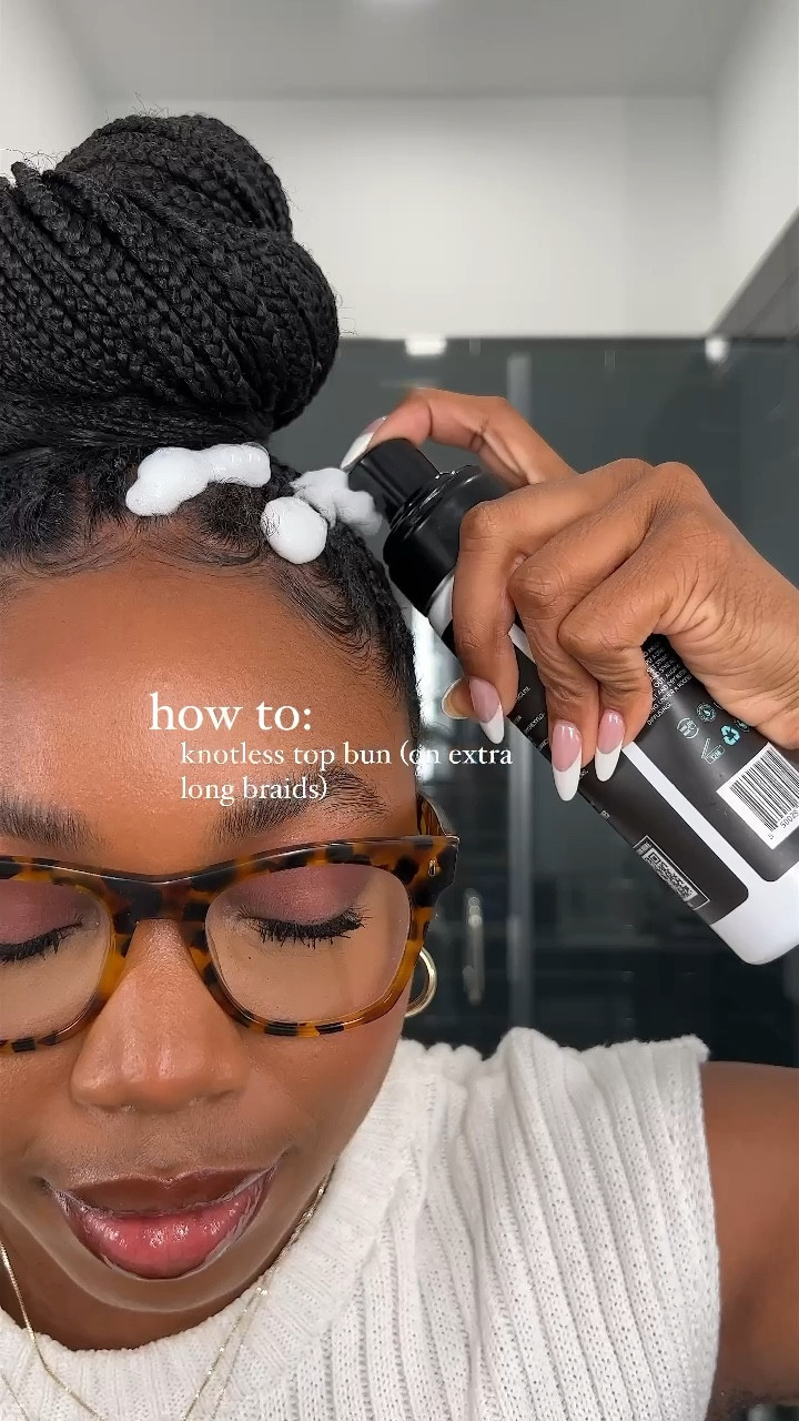 love a good knotless braid top bun 🤩. all you need is a good mousse, edge control, scarf and blow dryer and your braids look good as new! 


#LTKbeauty #LTKstyletip