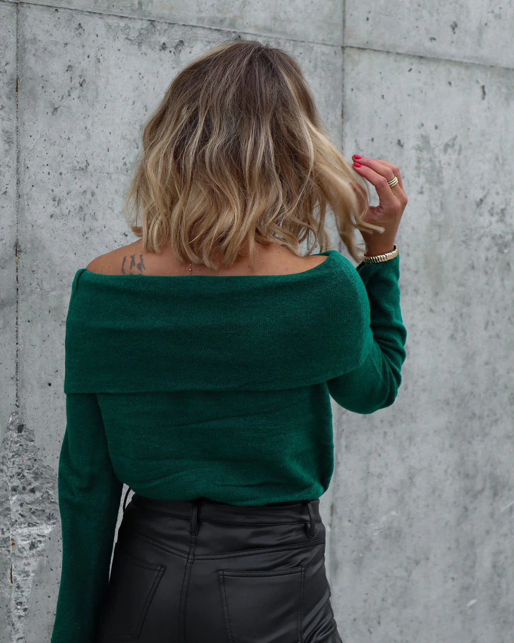 Dreamworld Off The Shoulder Pullover Sweater | VICI