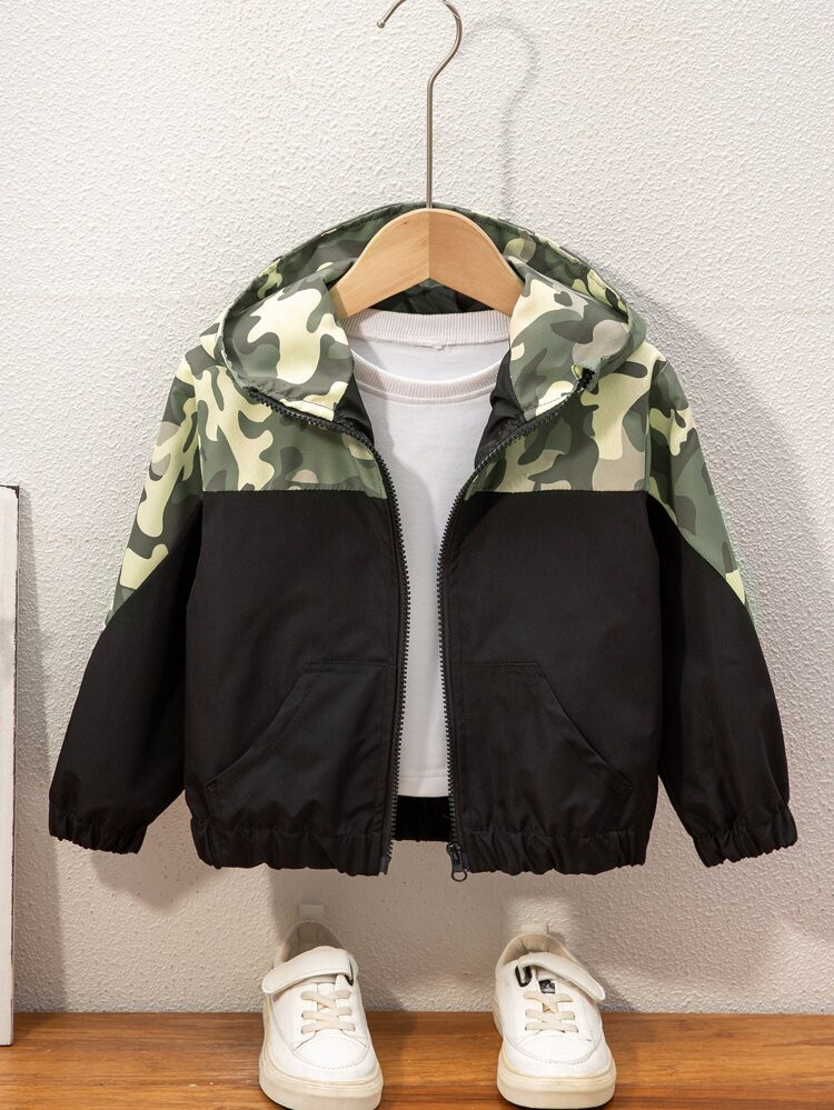 New
     
      Toddler Boys Contrast Camo Zipper Up Hooded Jacket Without Tee | SHEIN