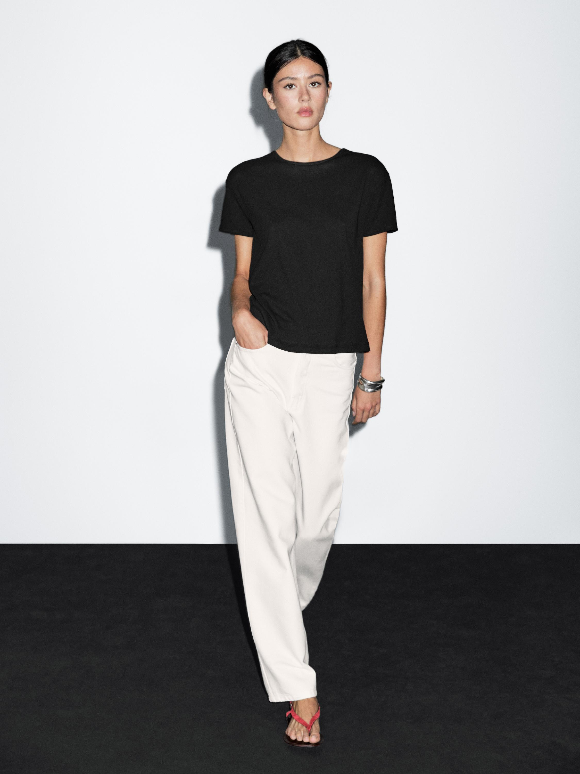 T-Shirt aus 100 % Baumwolle | Massimo Dutti DE