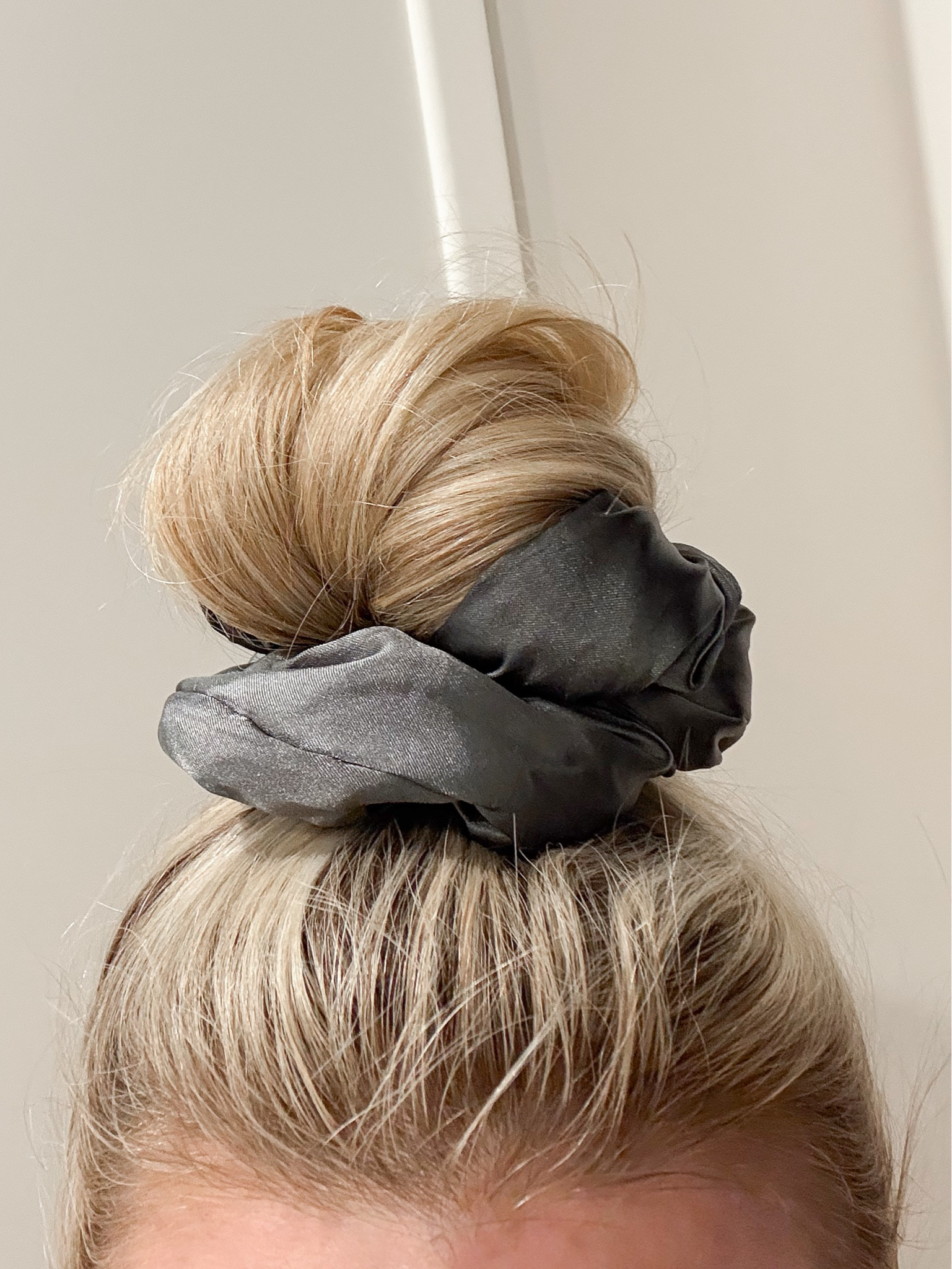 This blow dry scrunchie is perfect to sleep in to preserve curls or get heatless curls. Comes in a set of two!


#LTKBeauty #LTKFindsUnder50