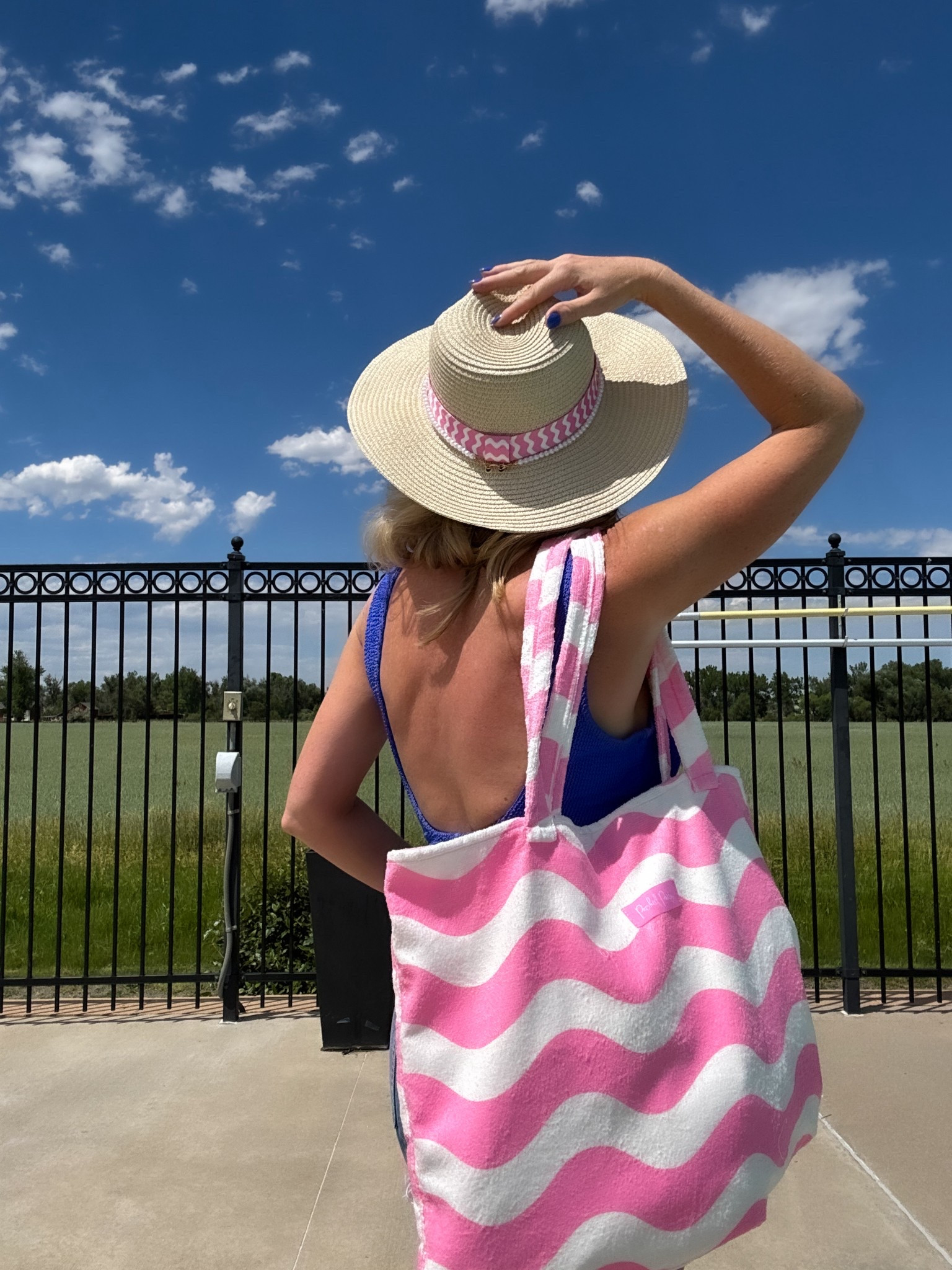 Party of 1 🎉 at the Boulder Reservoir and I brought the fun 😎💖

I’m helping @packedparty celebrate the launch of their second spring drop — Out of Office!

So I set my calendar to OOO and soaked up the sun ☀️, splashed in the water 💦, and brought the vibes 🎉 with the cutest outdoor essentials from Packed Party.

Literally the perfect items for a FUN outdoor celebration — and you can only find them at packedparty.com! 💕 #PackedParty



#LTKTravel #LTKSwim #LTKSummerEdit