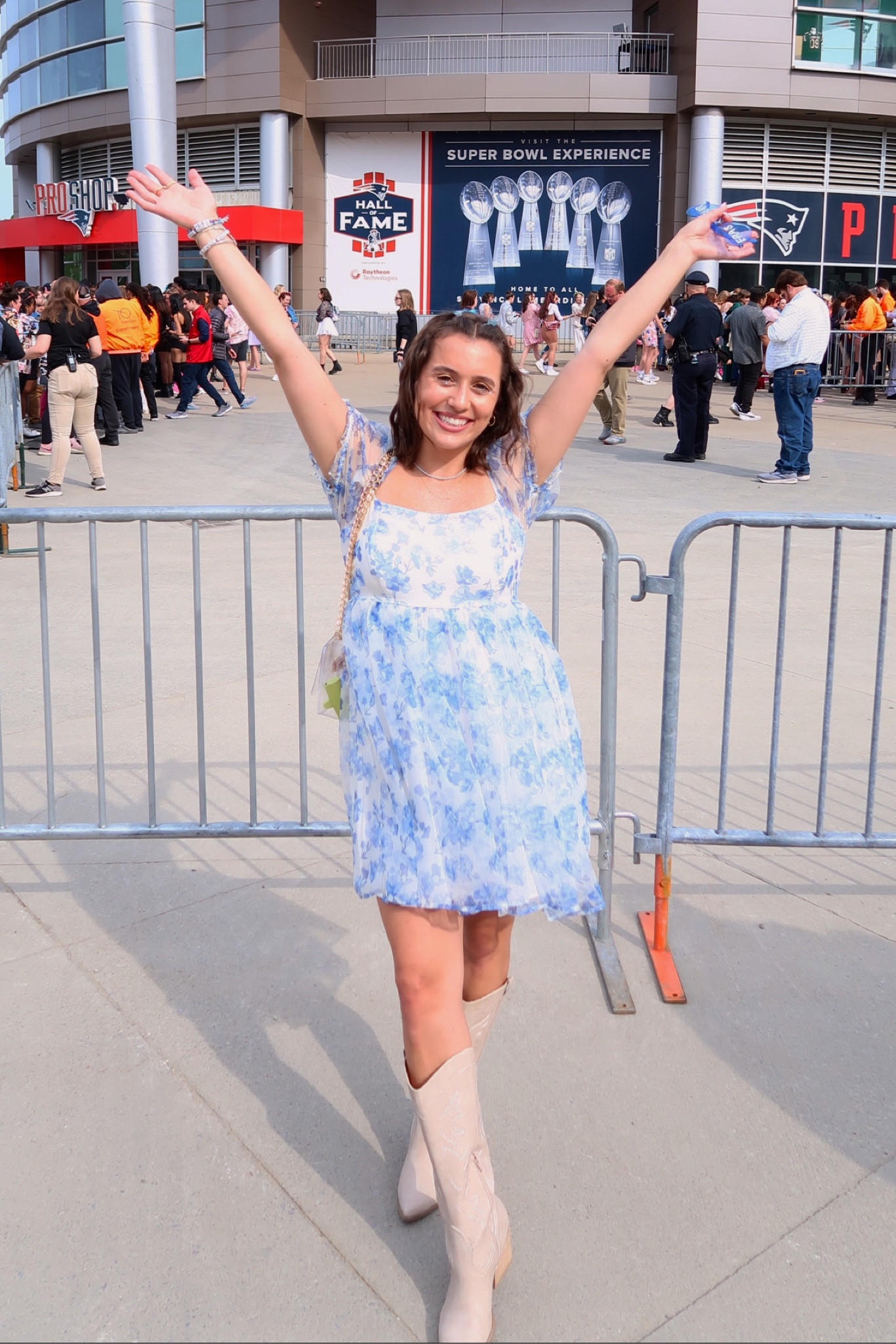 ERA’S TOUR OUTFIT 💙✨🪩🤠

#LTKsalealert #LTKfit #LTKstyletip