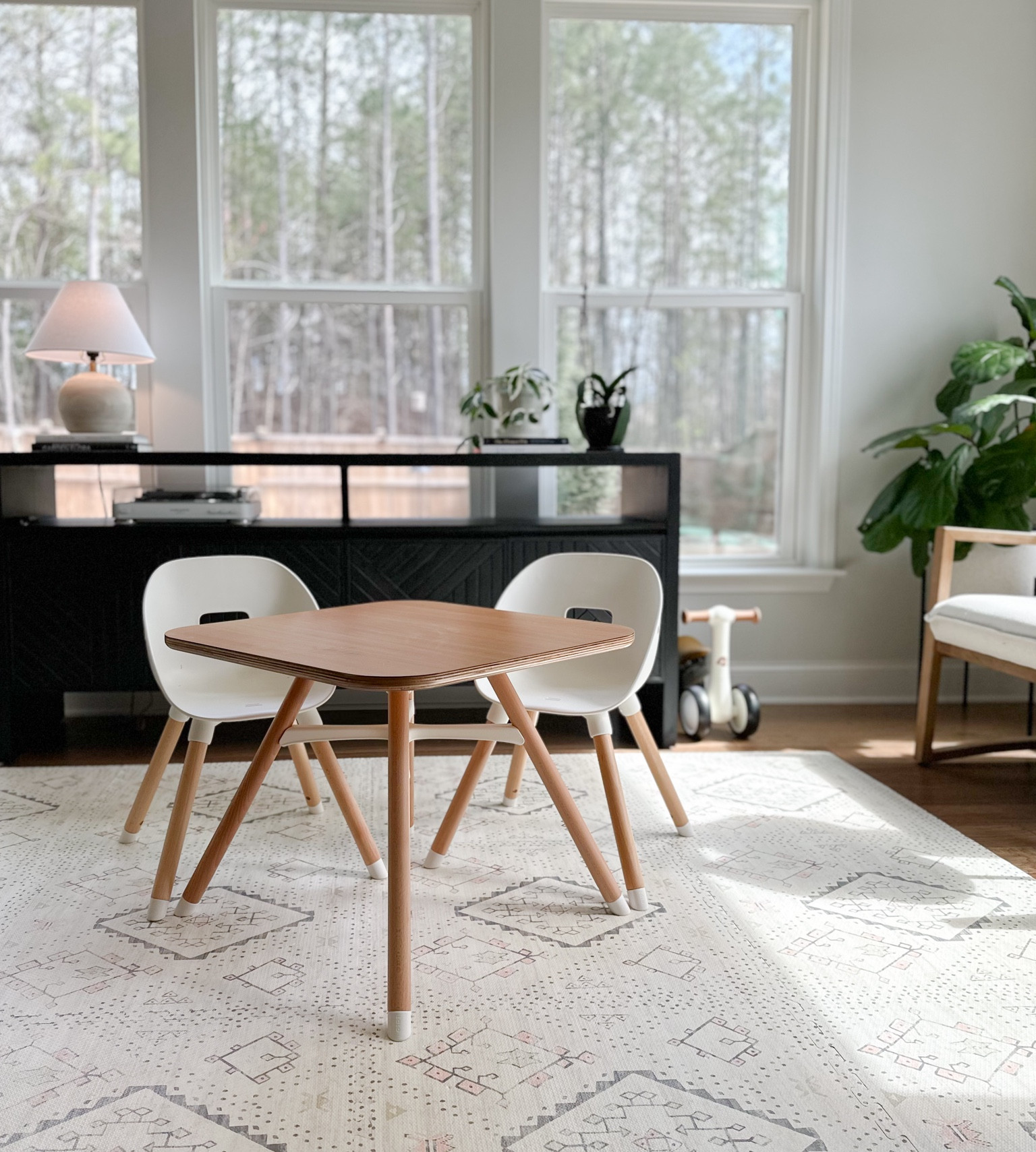New table and chairs for our sweet girl! When style and function come together 🤌🏼🤌🏼 #leighallisondesign 

#LTKhome #LTKbaby #LTKkids