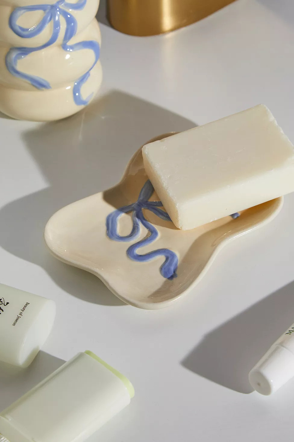 Blue Bow Soap Dish | Urban Outfitters UK